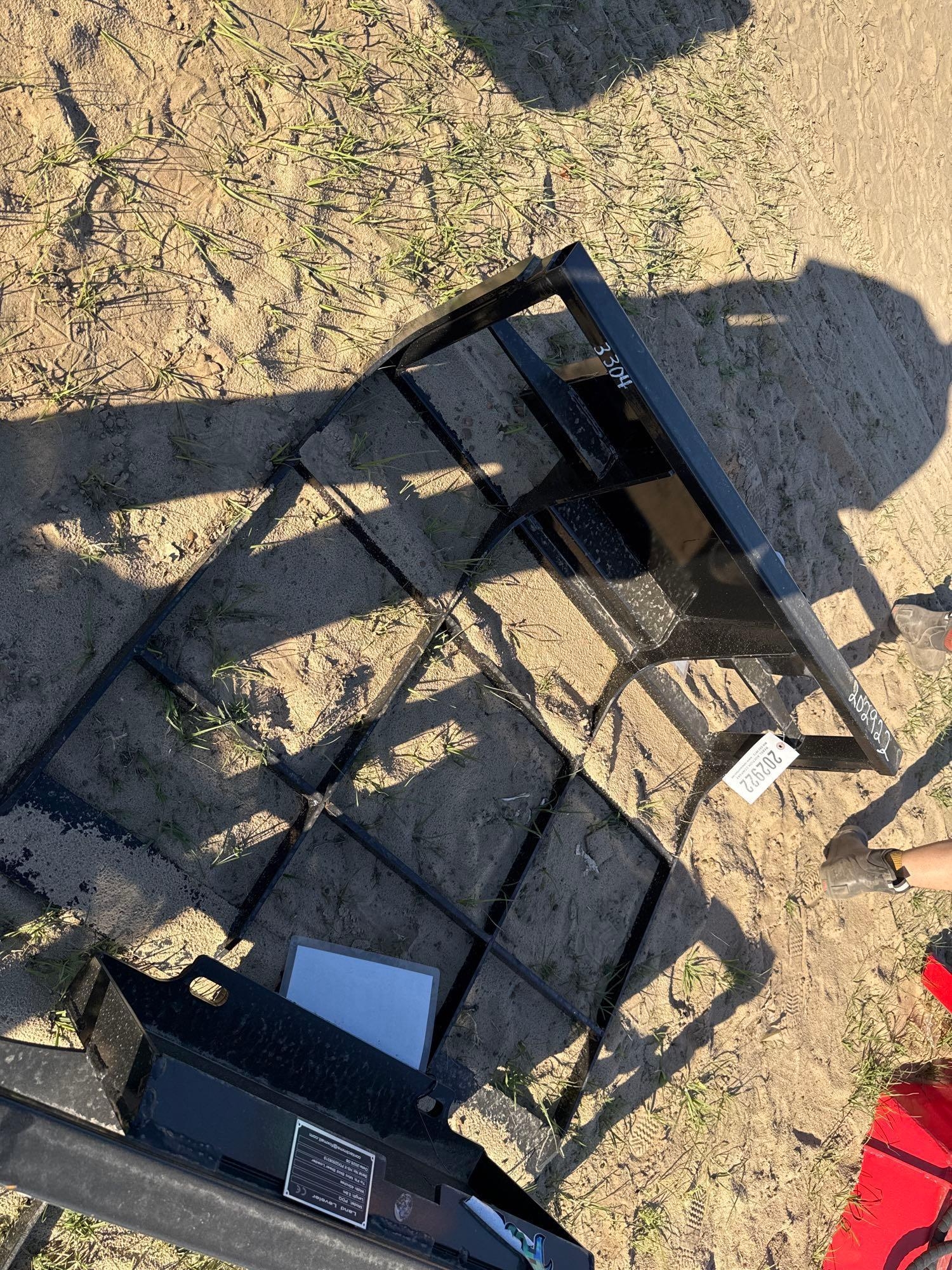 UNUSED FUTURE PDQ 40" LAND LEVELER (A57193)