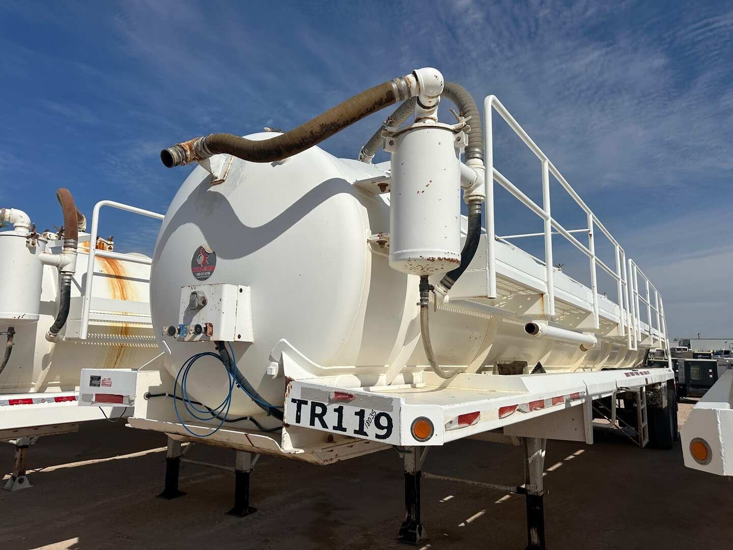 2017 DRAGON PRODUCTS 130BBL VACUUM TRAILER (A53843)
