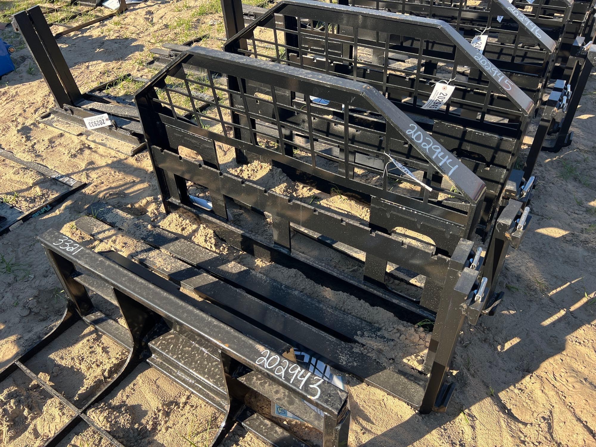 UNUSED FUTURE FT-FR60 60" SIDE SHIFT FORKS (A57193)