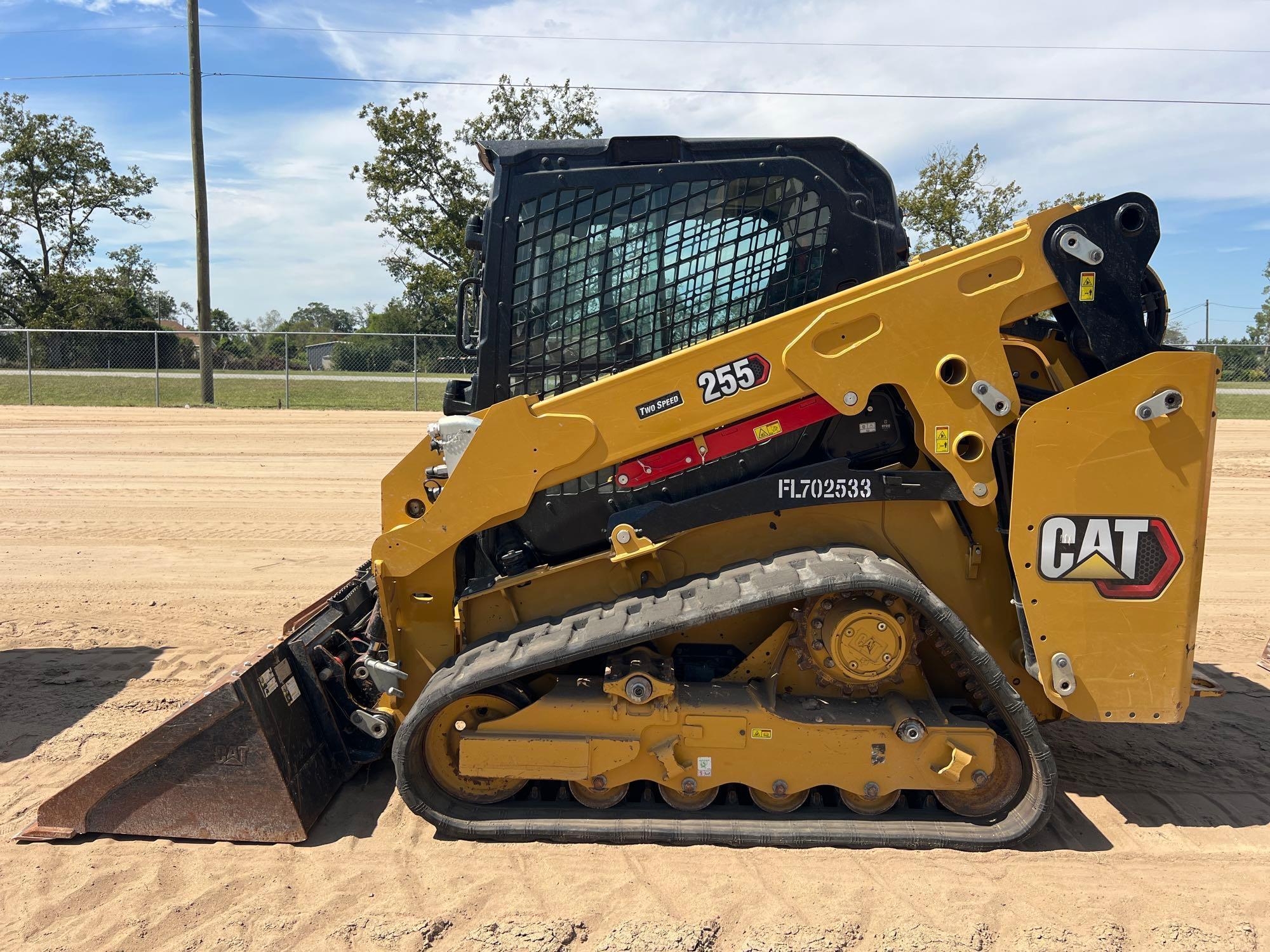 CATERPILLAR 255 SKID STEER (A52705)