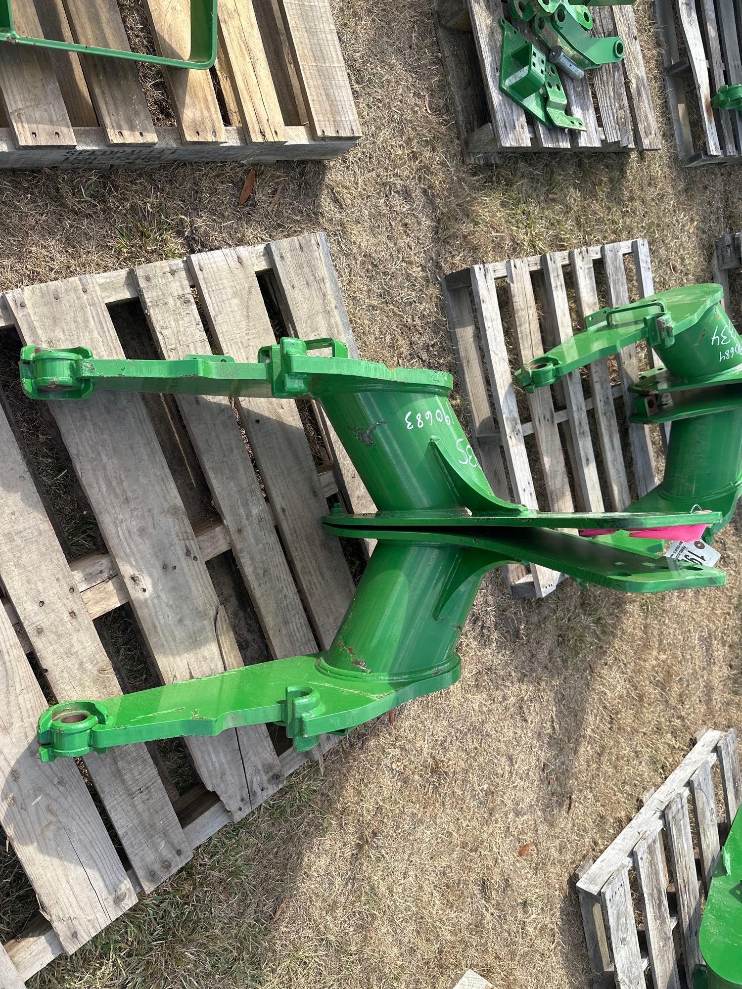 JOHN DEERE LOADER BRACKETS FOR 5000 SERIES TRACTOR (A52708)