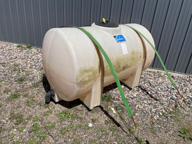 320 Gallon Flat Bottom Poly Tank (A47369)