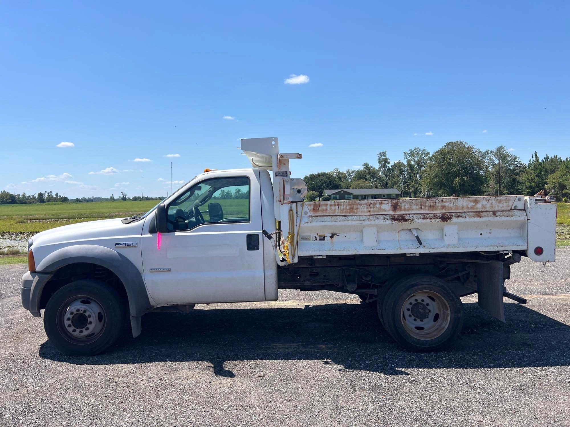 2005 FORD F450 XL SUPER DUTY DUMP TRUCK (A51406)
