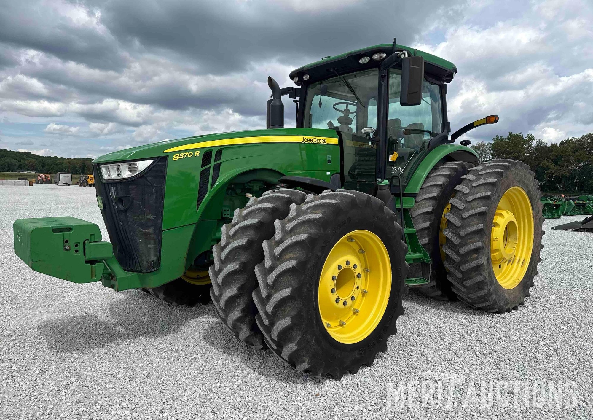 2018 John Deere 8370R MFWD Tractor (A53342)