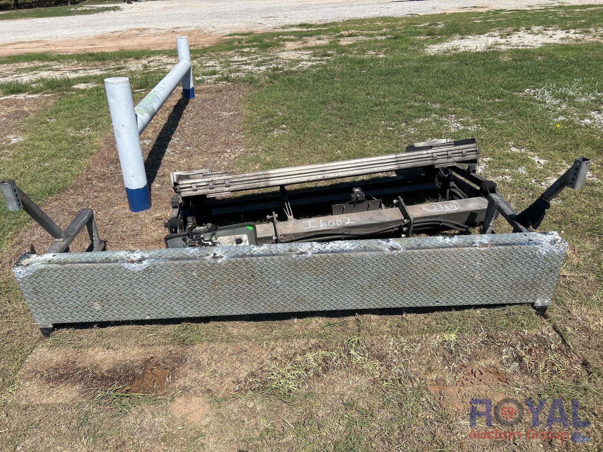 Box Truck Hydraulic Tuck-Away Lift Gate (A52377)