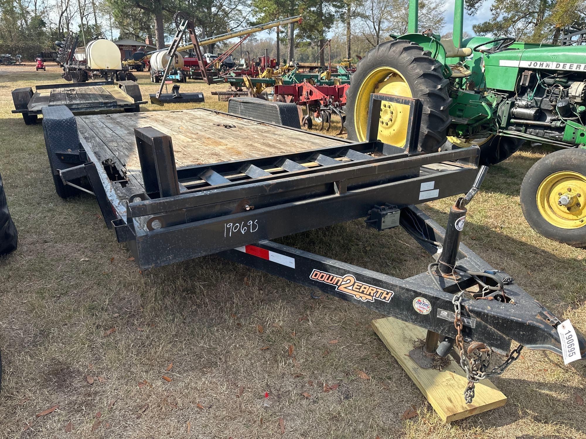 DOWN 2 EARTH 16' TRAILER (A52708)