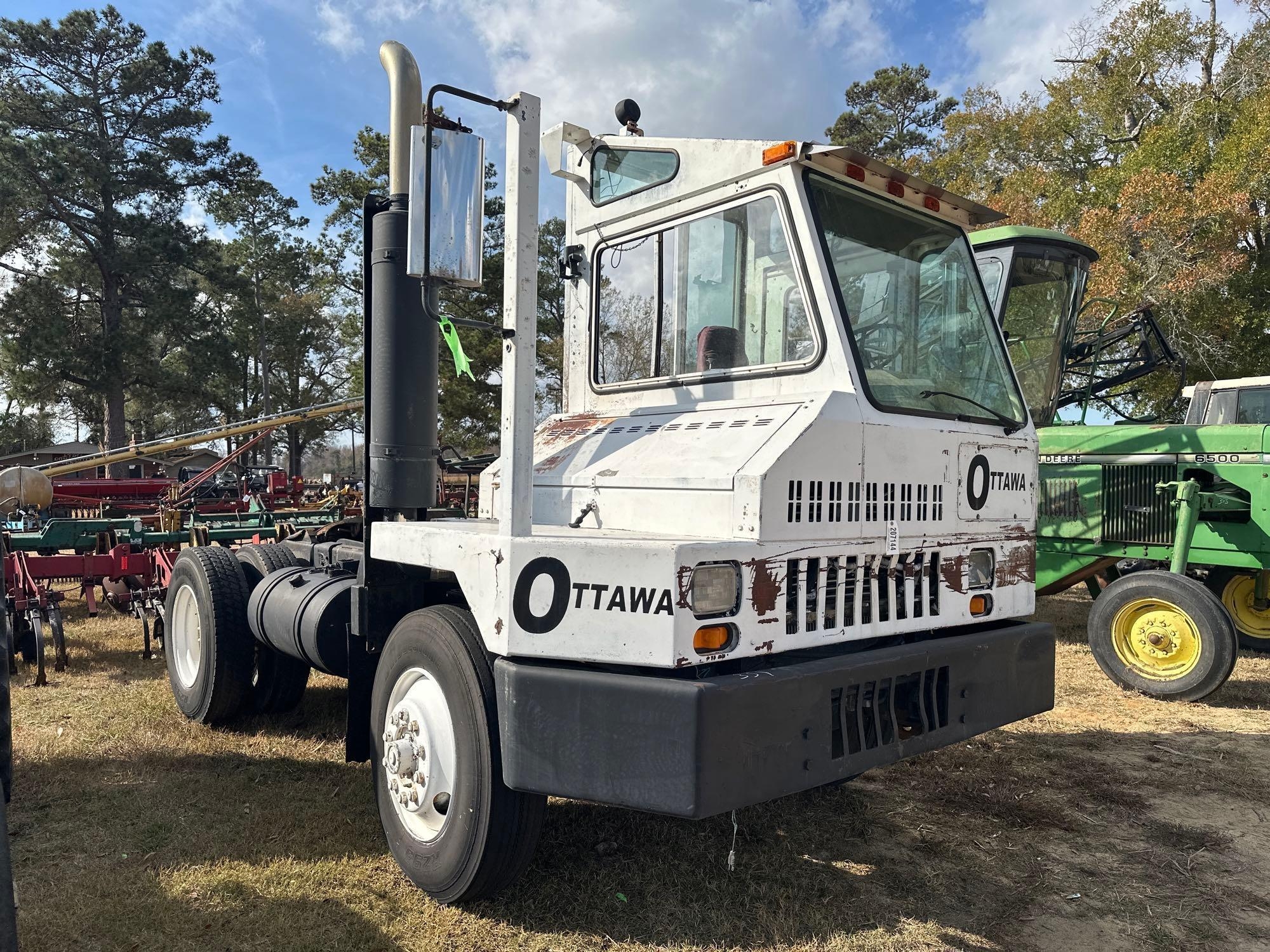 OTTAWA SPOTTER TRUCK (A52708)