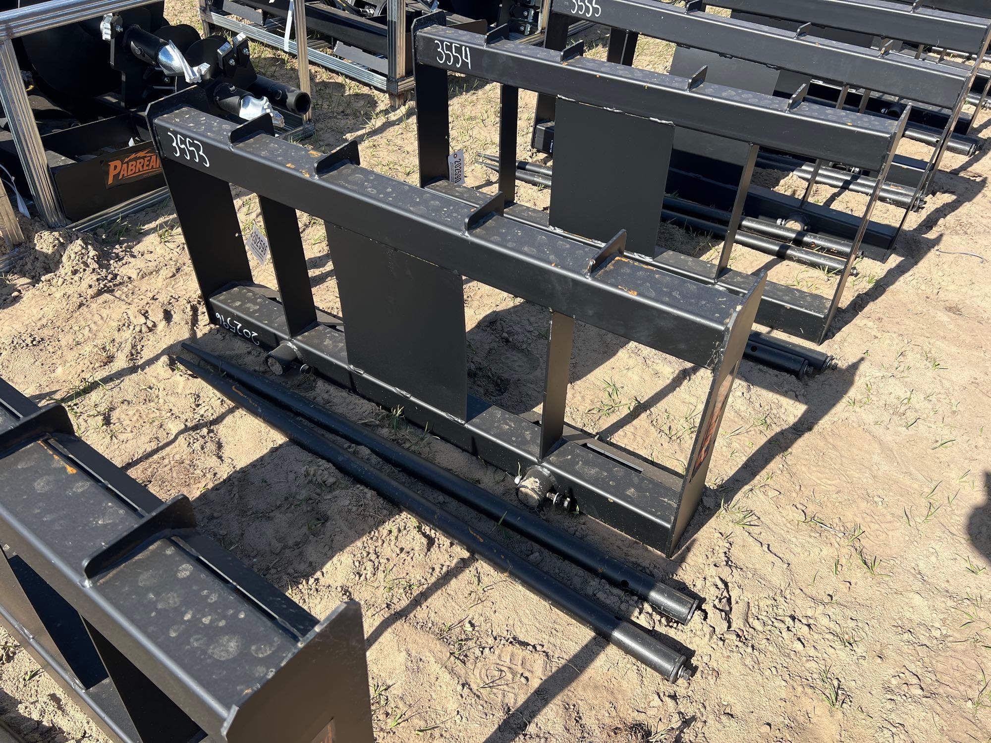 UNUSED PABREAK GCC56-2 PRONG HAY SPEAR (A57193)