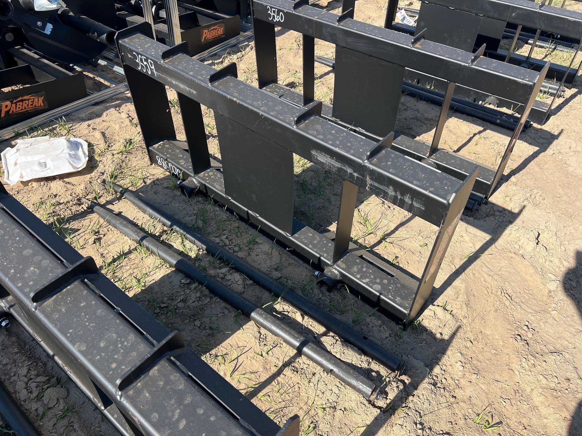 UNUSED PABREAK GCC56-2 PRONG HAY SPEAR (A57193)