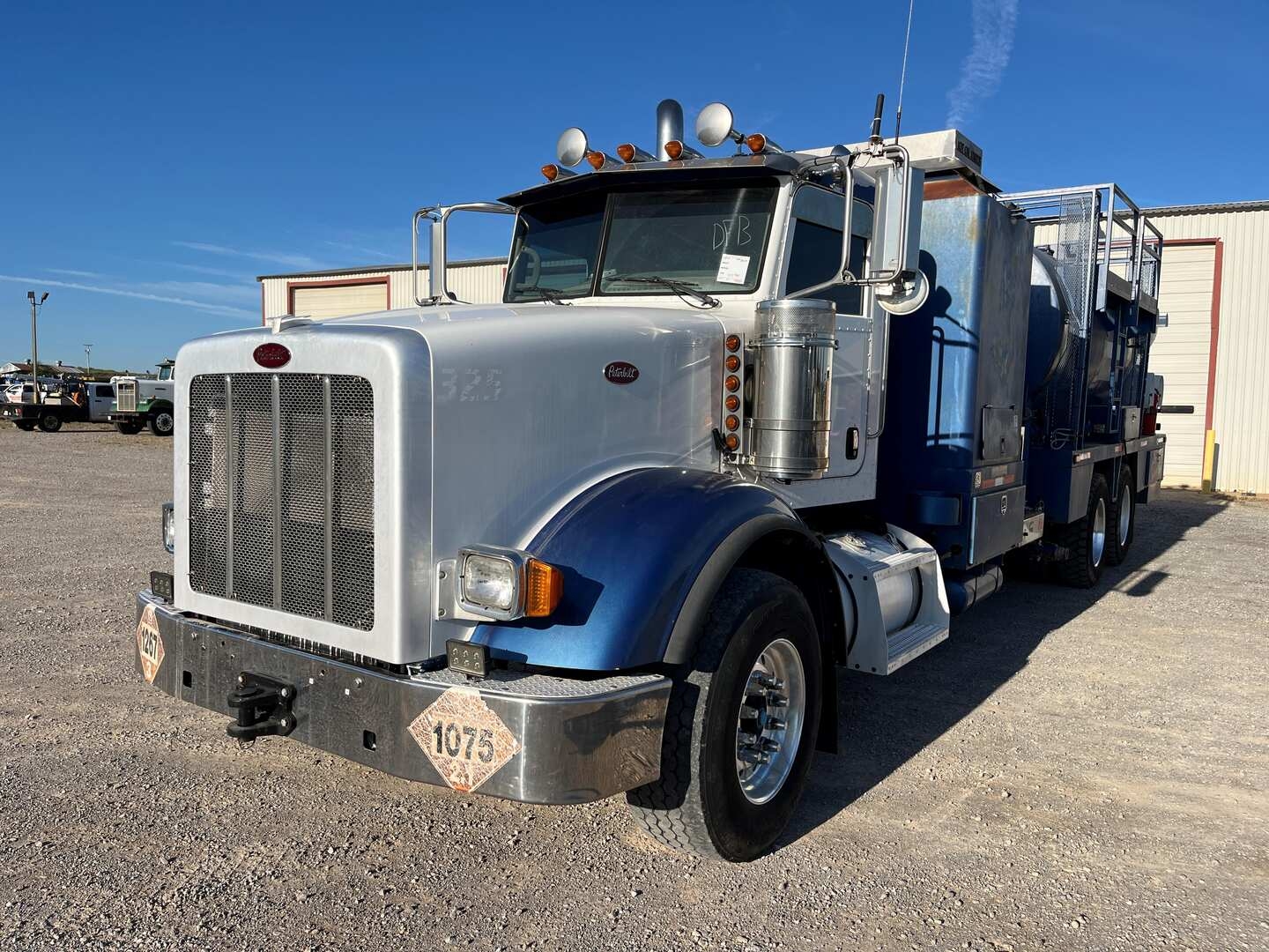 2010 PETERBILT 367 HOT OIL UNIT (A53843)