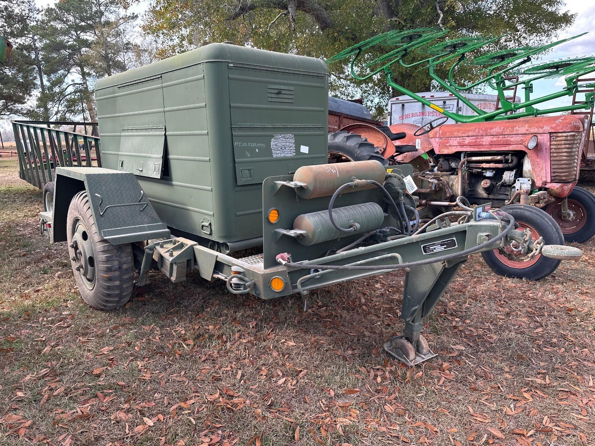 MILITARY TRAILER (A52708)