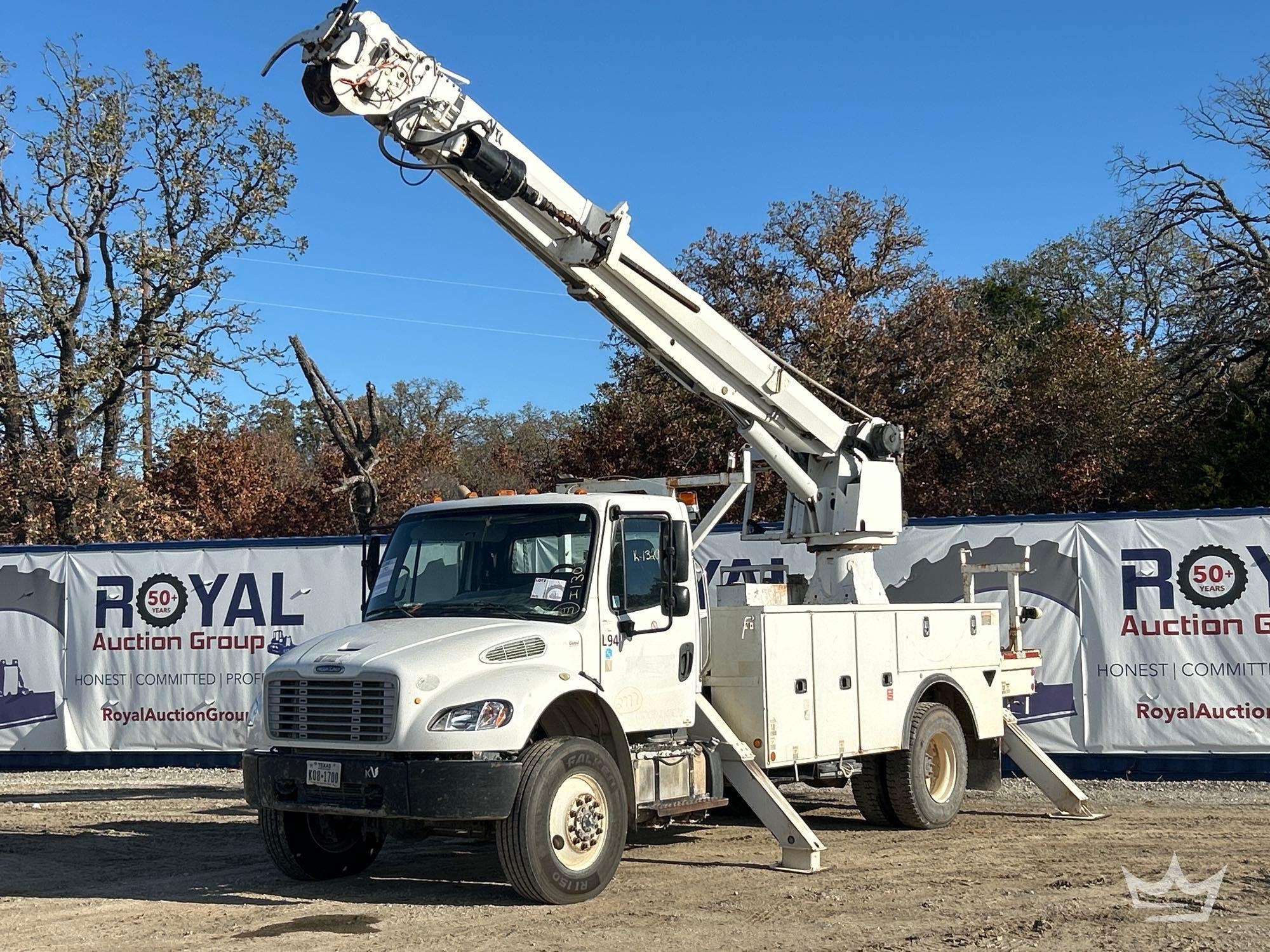 2015 Freightliner M2 106 AWD Altec DM478BTR Insulated Digger Derrick Truck (A55973)