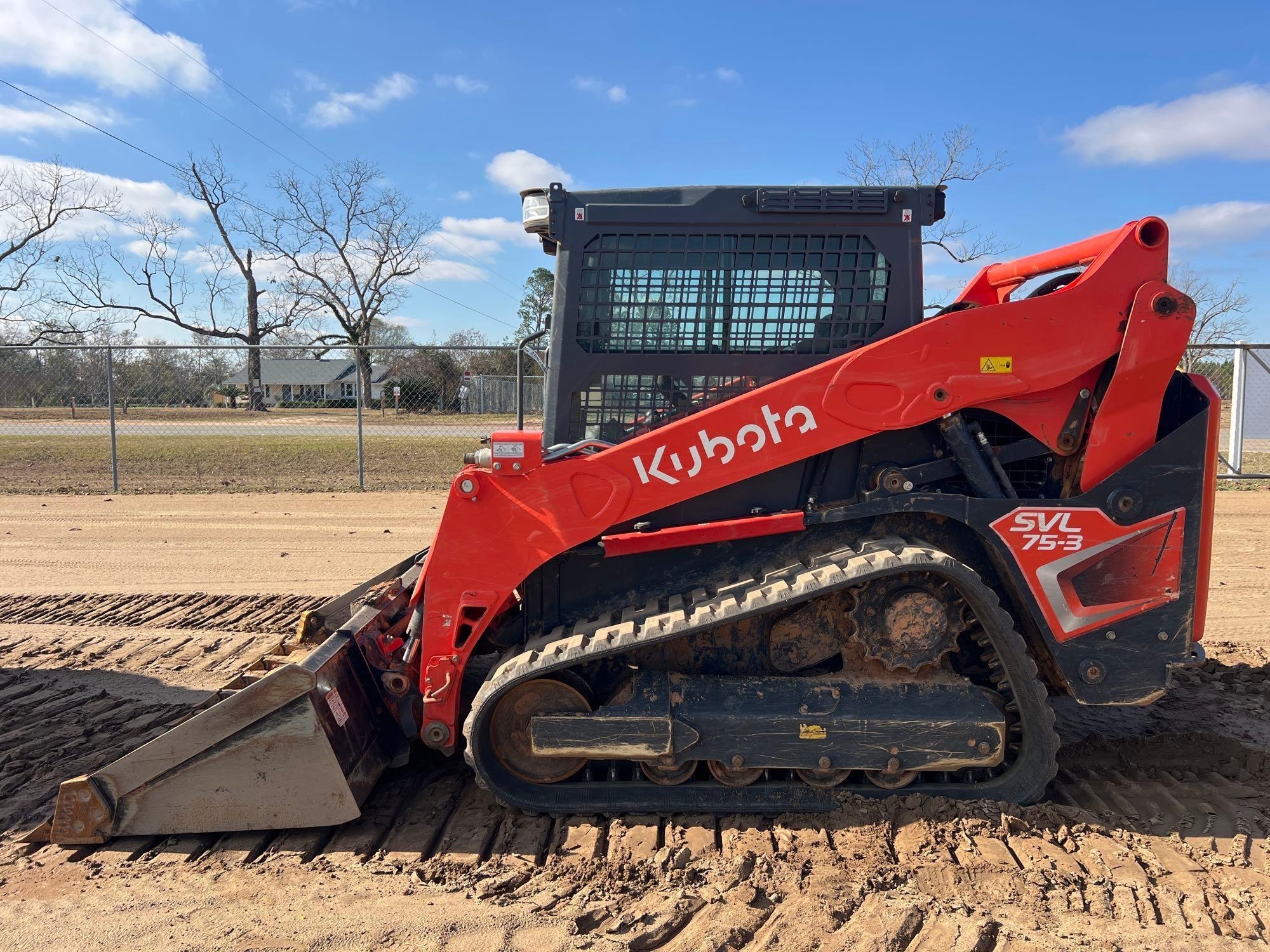 KUBOTA SVL75-3 SKID STEER (A52709)
