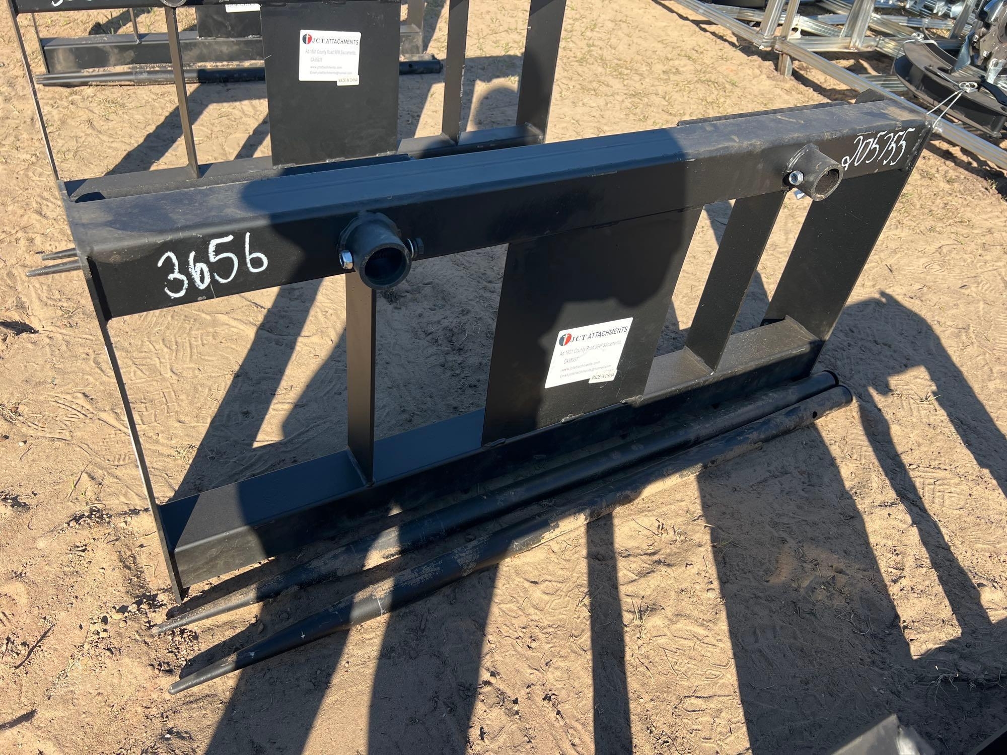 UNUSED JCT 2 PRONG BALE SPEAR (A57193)