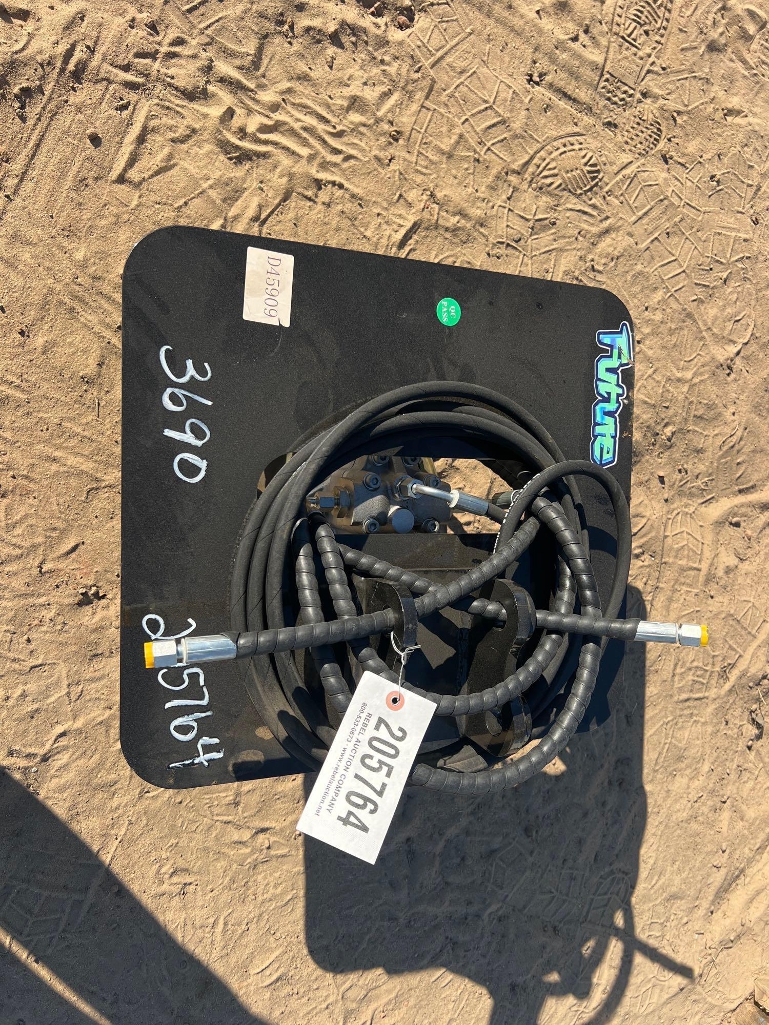 UNUSED FUTURE HYD MINI HEDGE CUTTER (A57193)