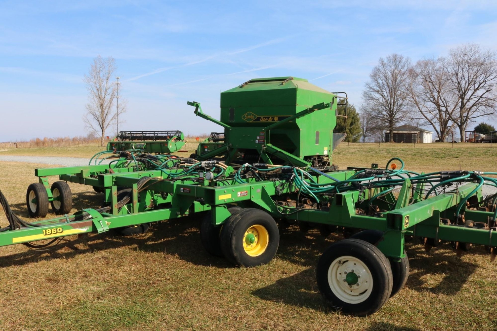 2000 John Deere 1860, 30ft Wide, Gandy Box, Wing Fold, 7.5in Spacing (A48561)