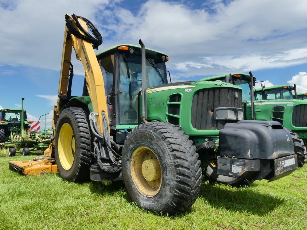 John Deere 7130 (A50120)