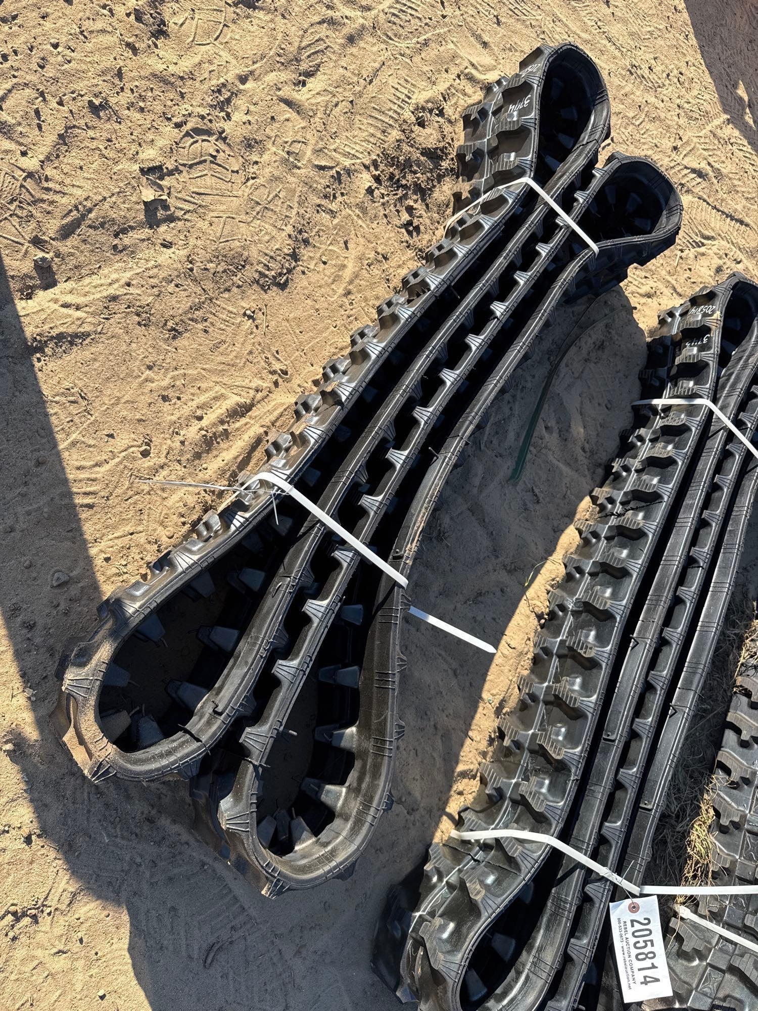 UNUSED FUTURE PAIR OF 7" MINI RUBBER TRACKS (A57193)