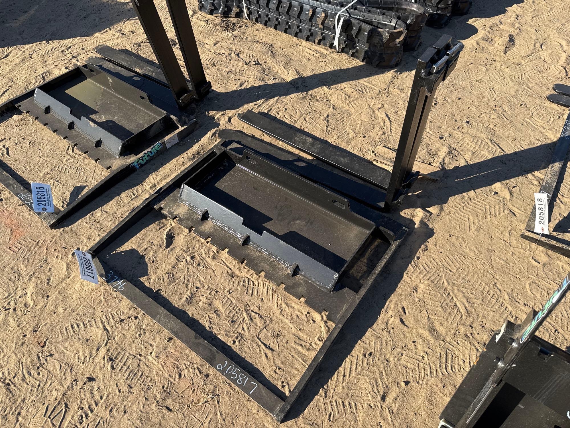 UNUSED FUTURE MINI PALLET FORKS (A57193)