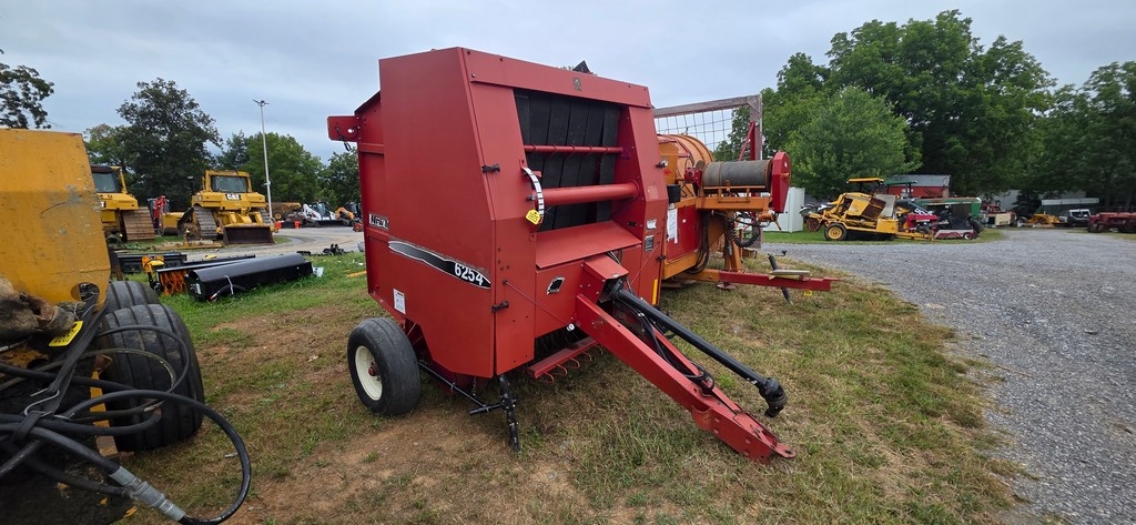 New Idea 6254 Round Baler (A50774)