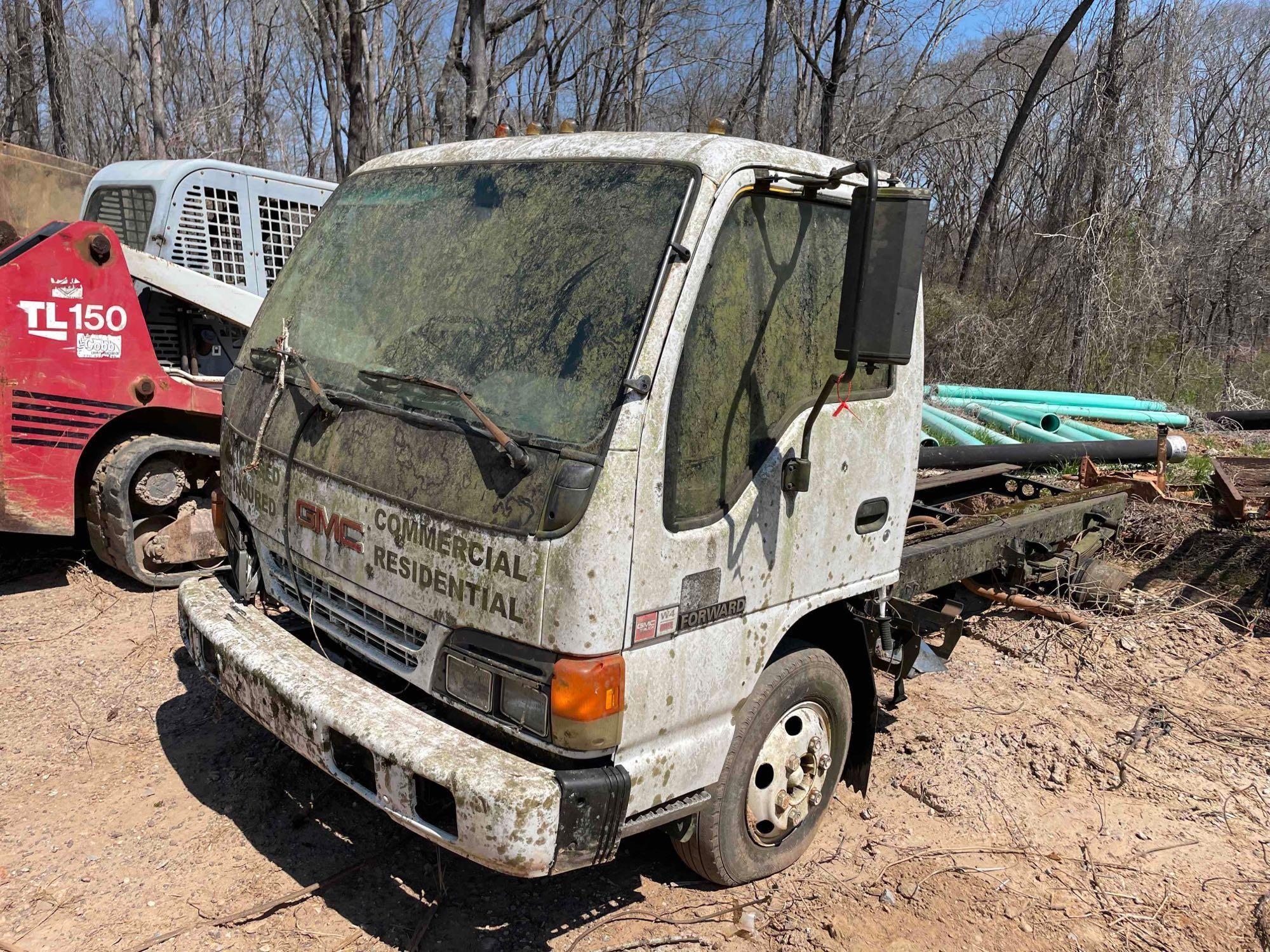 INOP/NON-RUNNING 1998 GMC W4500 Truck, VIN # J8DC4B1K3W7004717 (A44391)