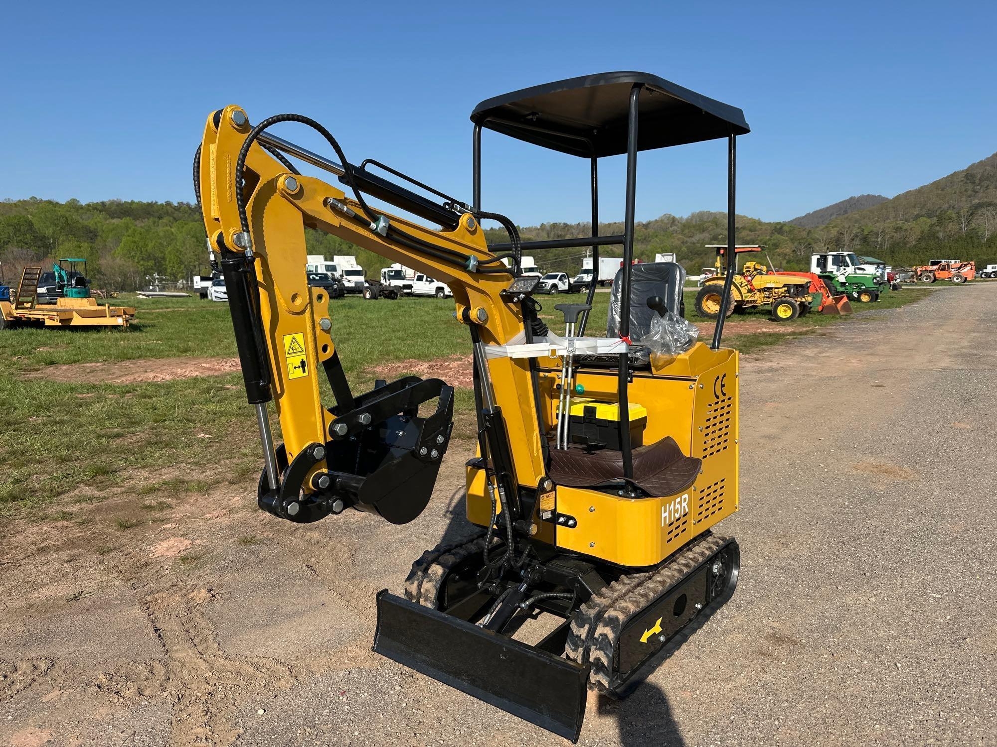 New/Unused H15R Mini Excavator (A44391)