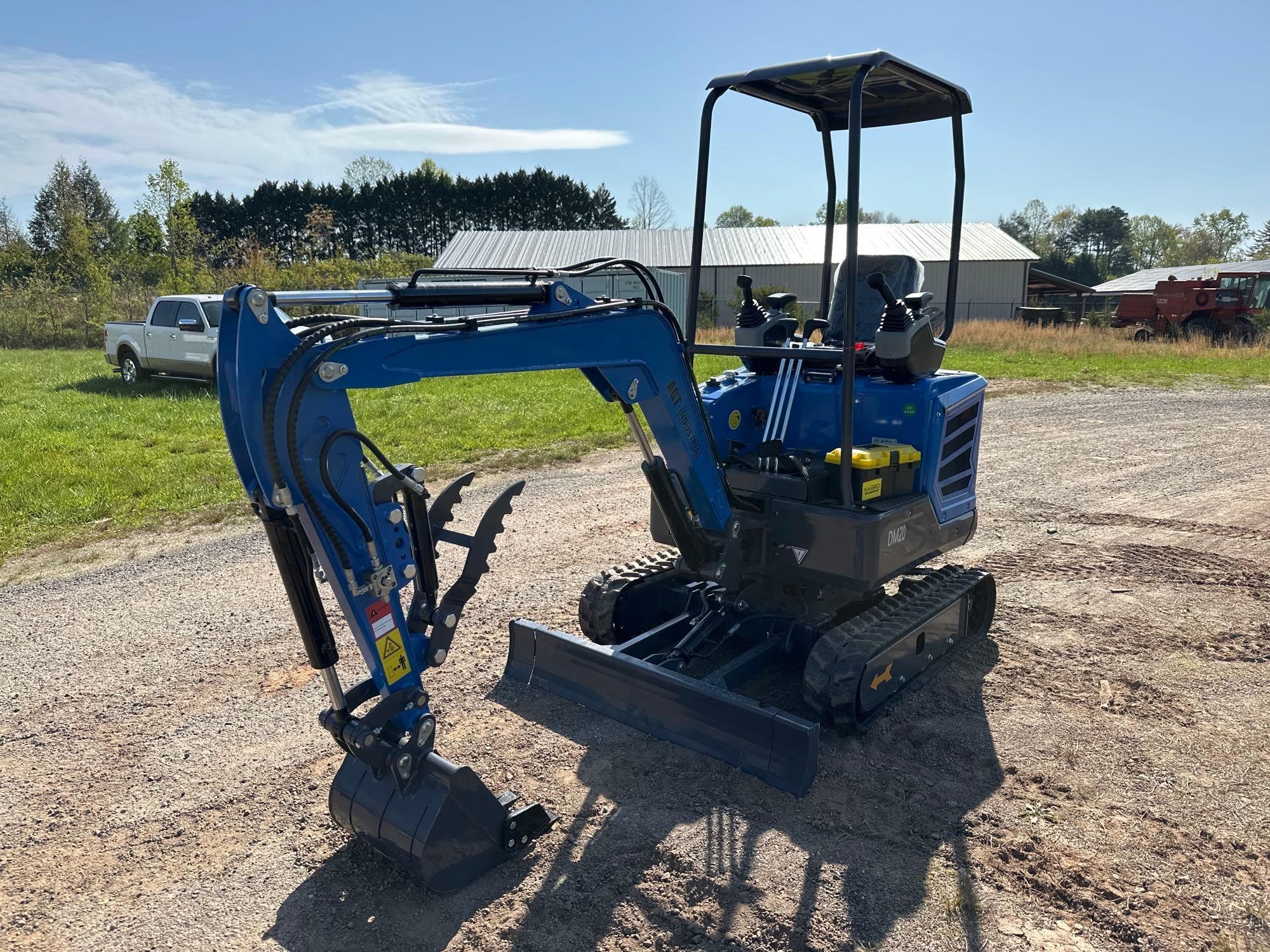 New/Unused 2025 DM20 Mini Excavator (A44391)