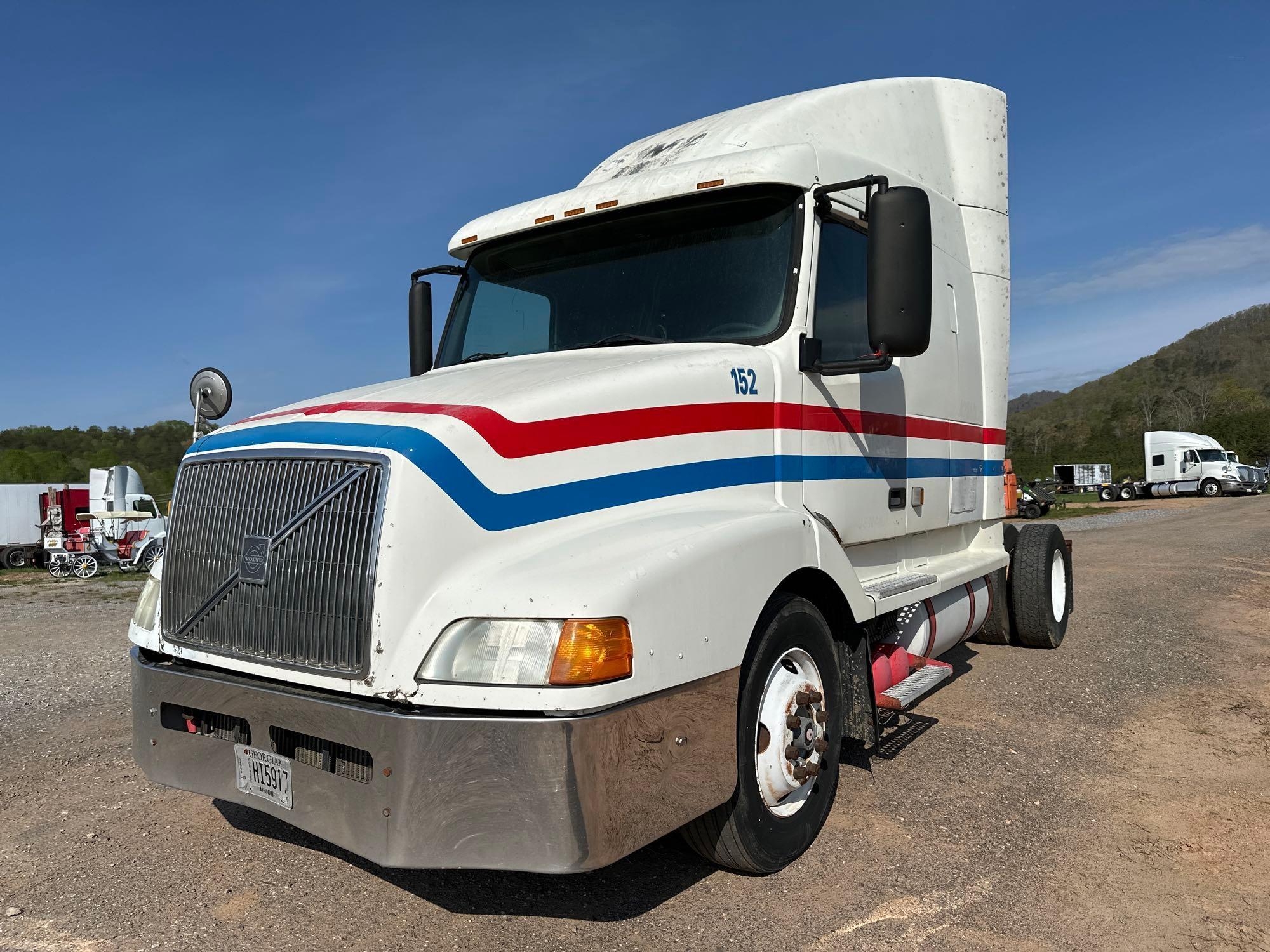 1999 Volvo VN Truck, VIN # 4VA7BBJF5XN759815 (A44391)