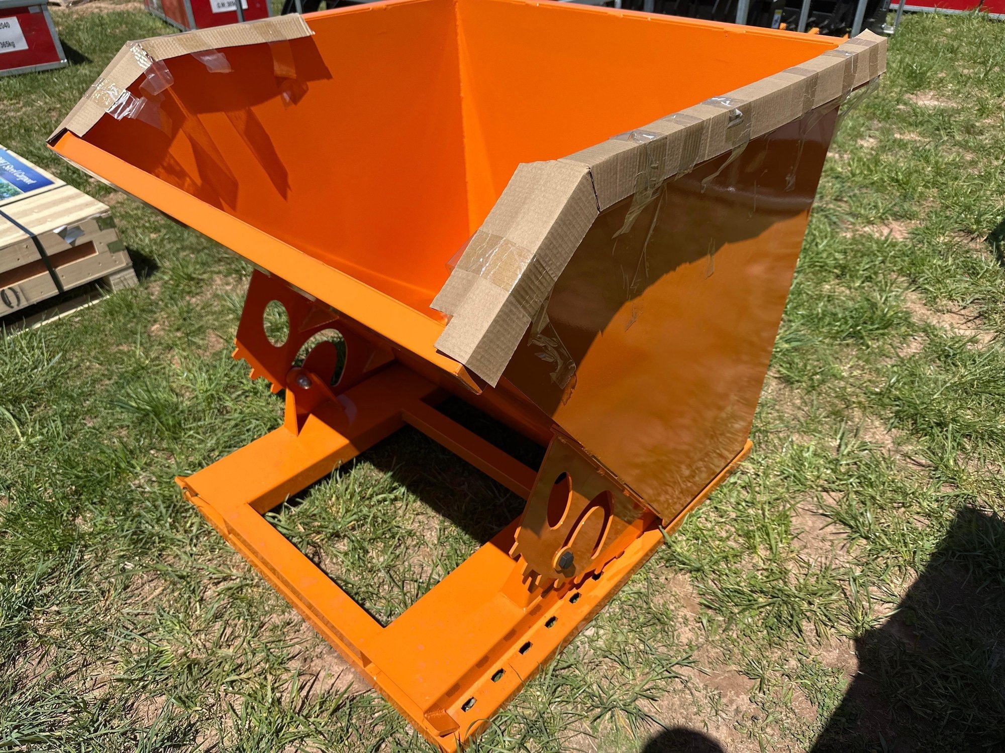 New/Unused Self Dumping Hopper (A44391)