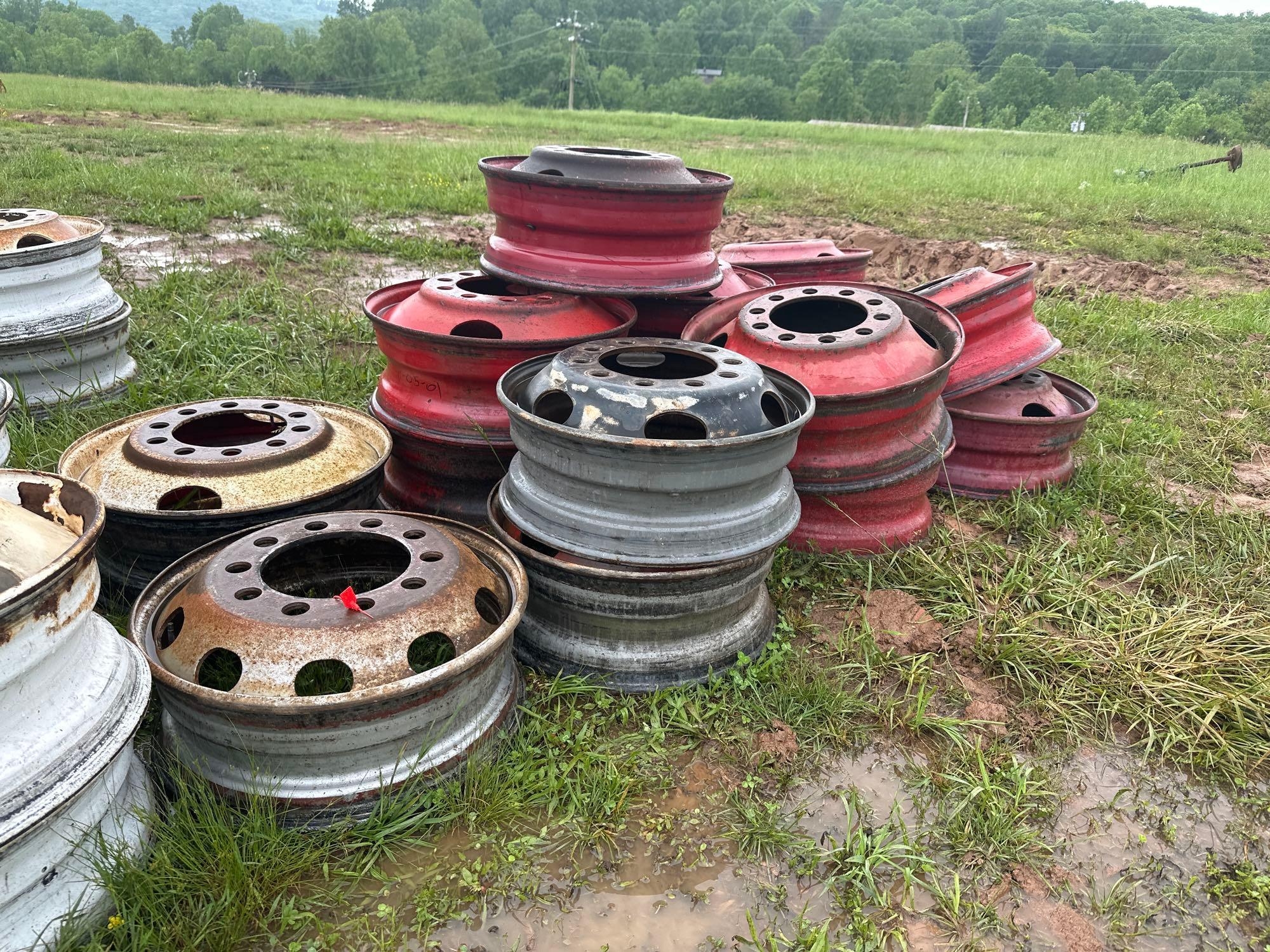 Pallet of (15) 10 Lug Misc Wheels (A51573)