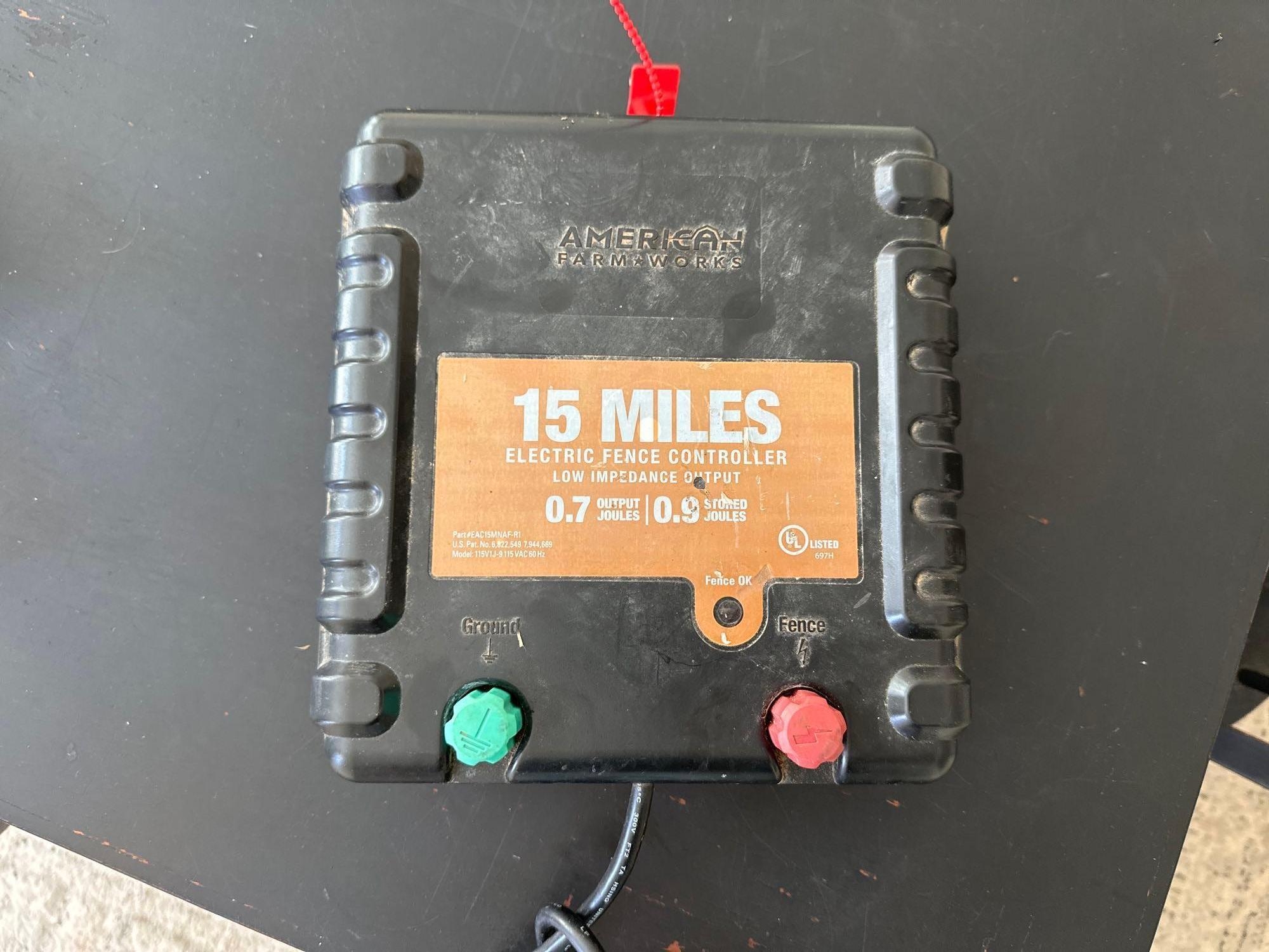 American Farmworks 15 Mile Fence Controller (A51573)
