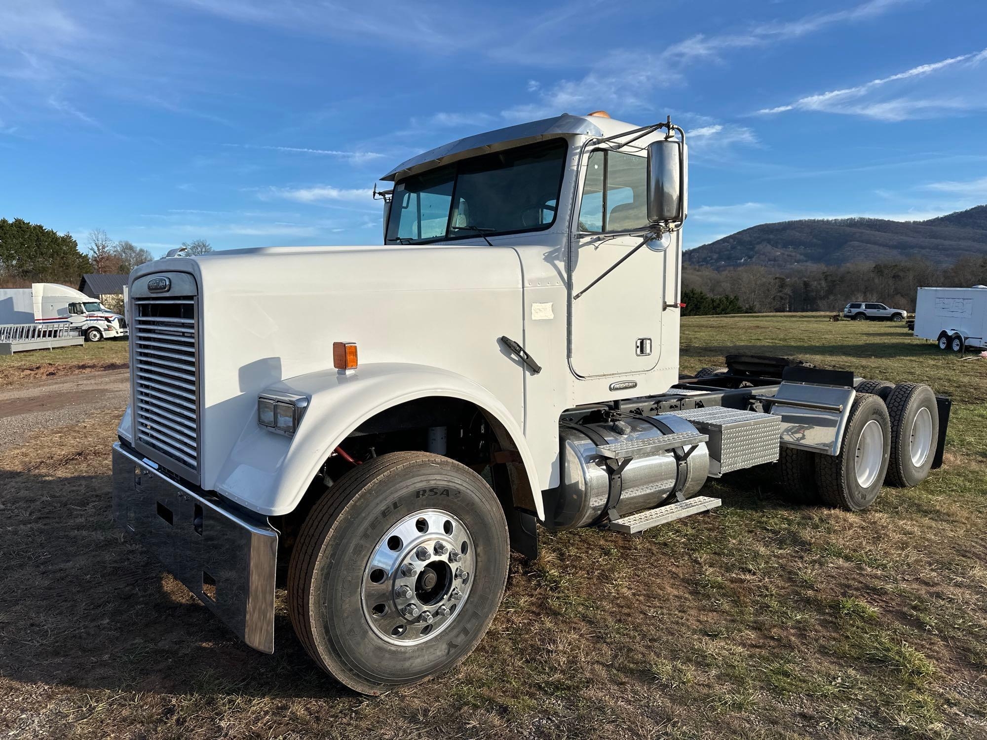 2004 Freightliner FLD120SD Day Cab Truck, VIN # 1FUJALCK54DM74906 (A57453)