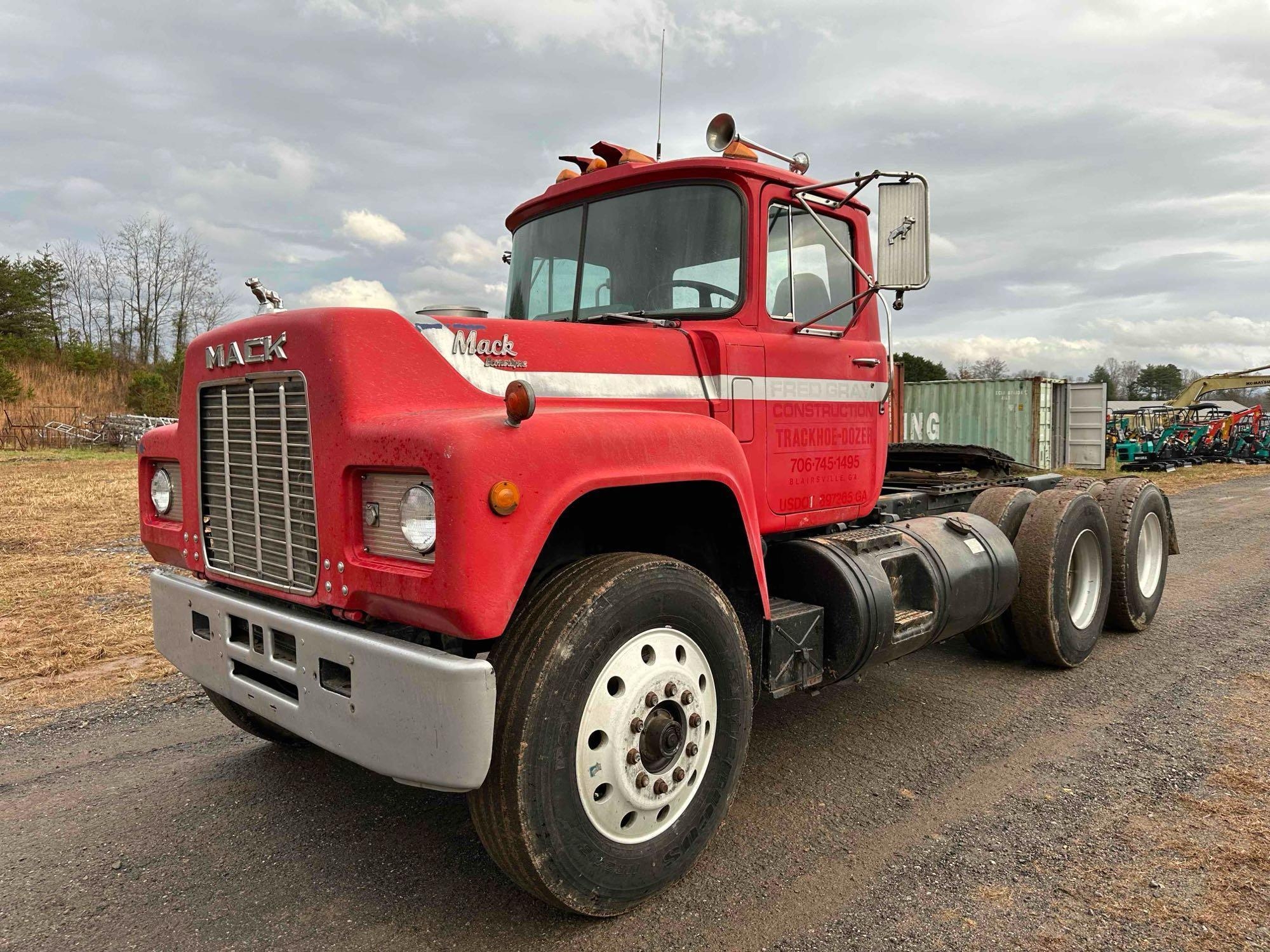 1988 Mack R690ST Day Cab Truck, VIN # 1M2N277Y9JW007124 (A57453)