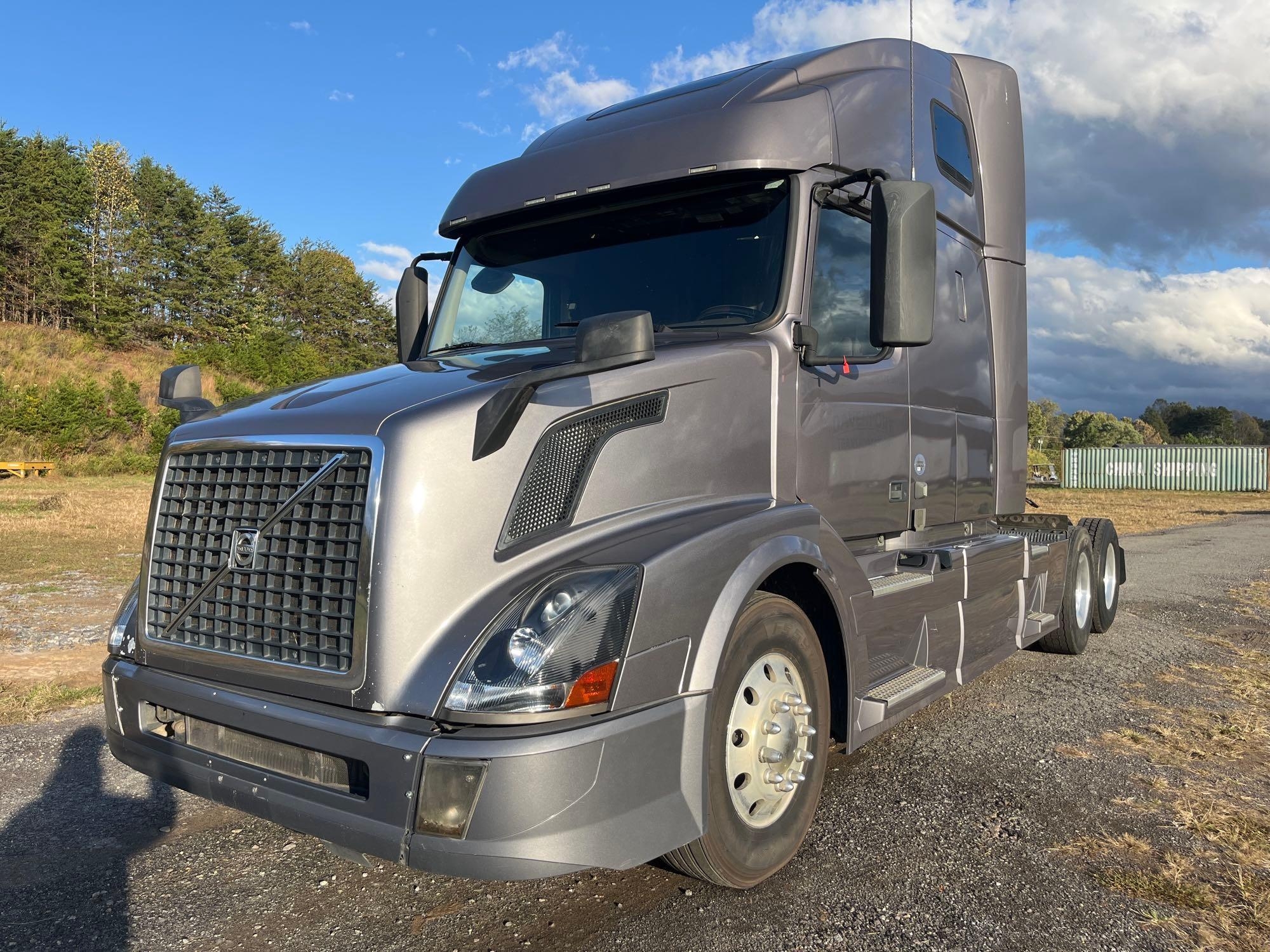 2016 Volvo VNL Truck, VIN # 4V4NC9TH4GN955551 (A57453)