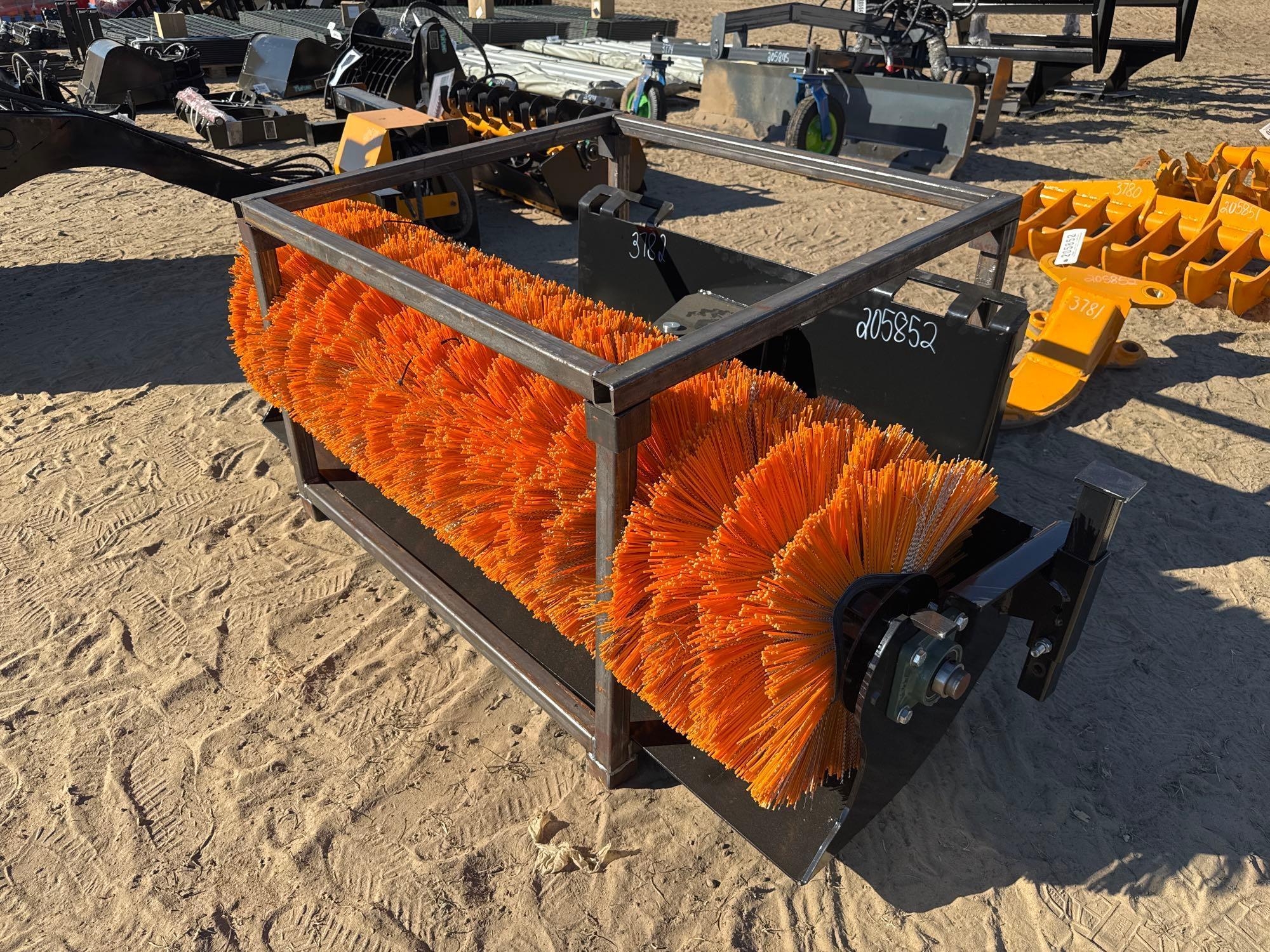 UNUSED FUTURE SE61-61" HYD SWEEPER (A57193)