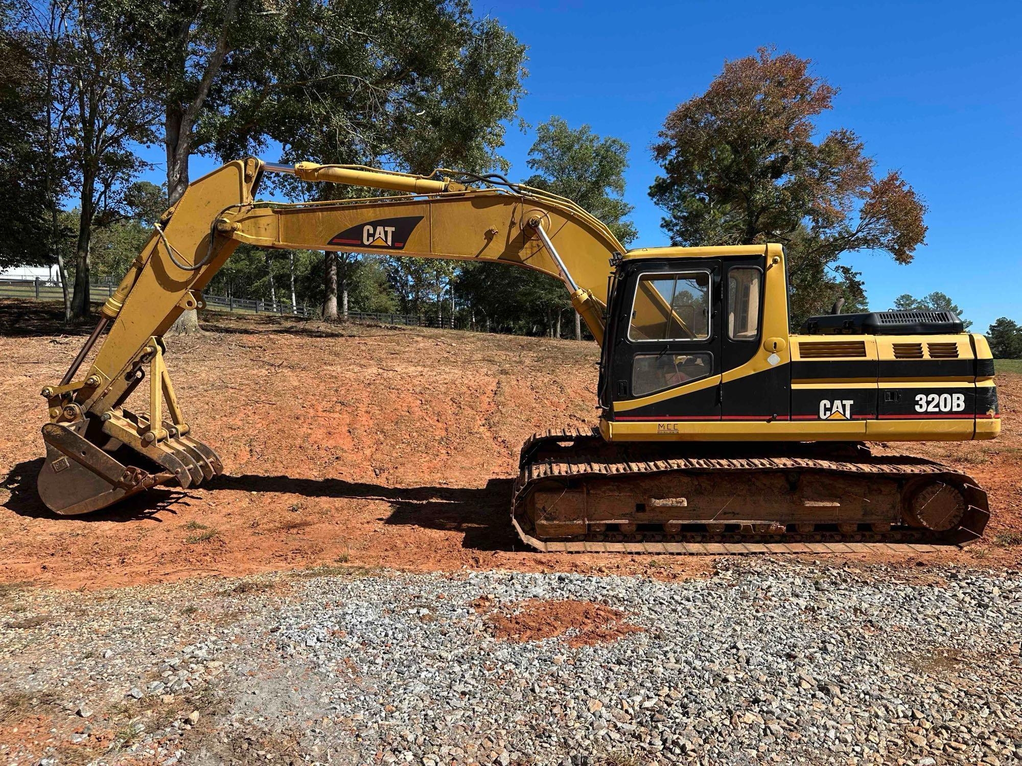 CAT 320B Excavator (A54865)