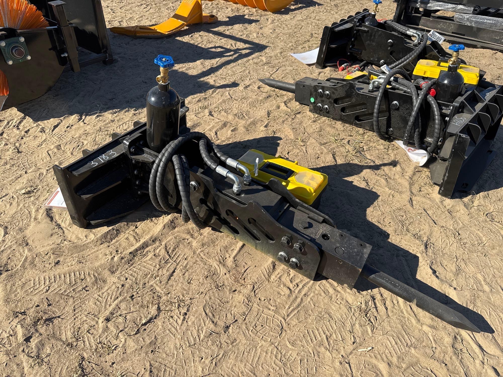 UNUSED CAPTOK CK-P45 MINI HYD BREAKER HAMMER (A57193)