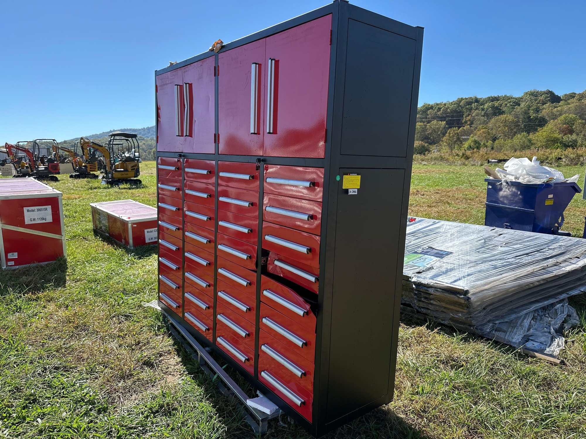 New/Unused Stainless Steel 87in 32 Drawer & 2 Cabinet Work Bench (A54865)