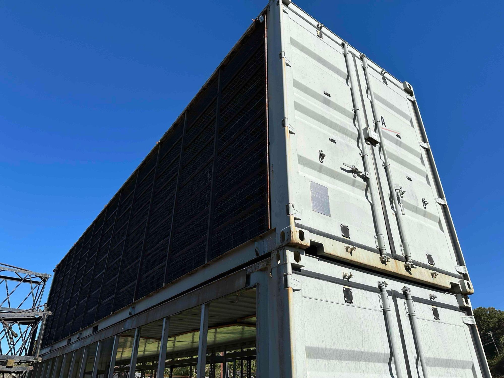 40ft Container (cutout sides with shelving) (A54865)