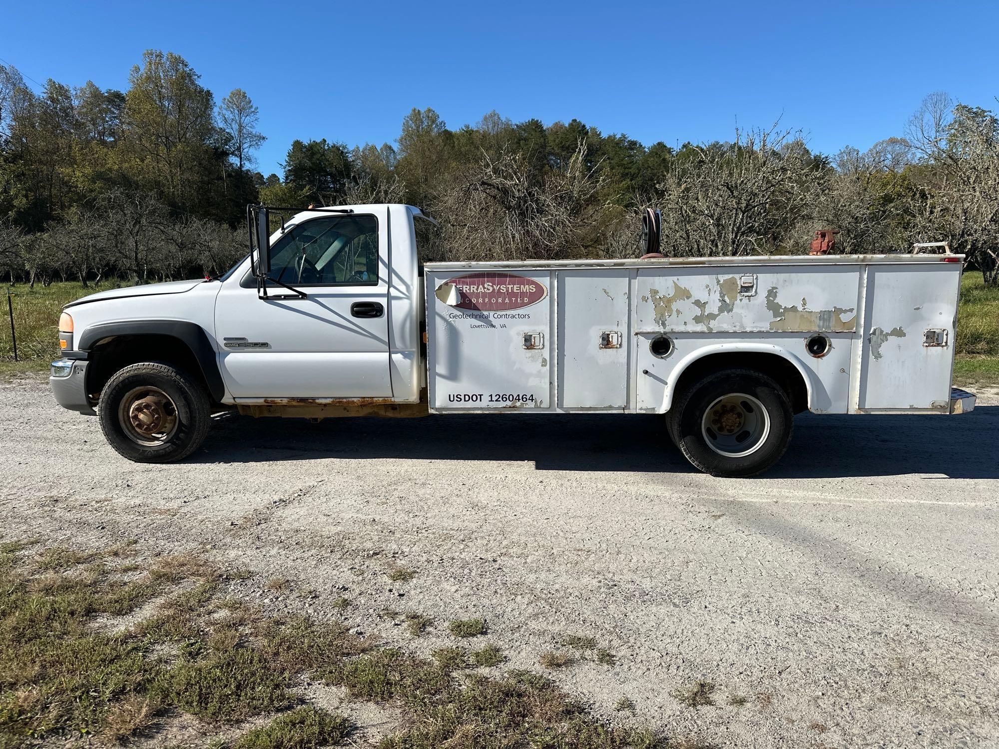 2006 GMC Sierra Service Truck, VIN # 1GDJK34D66E175177 (A54865)