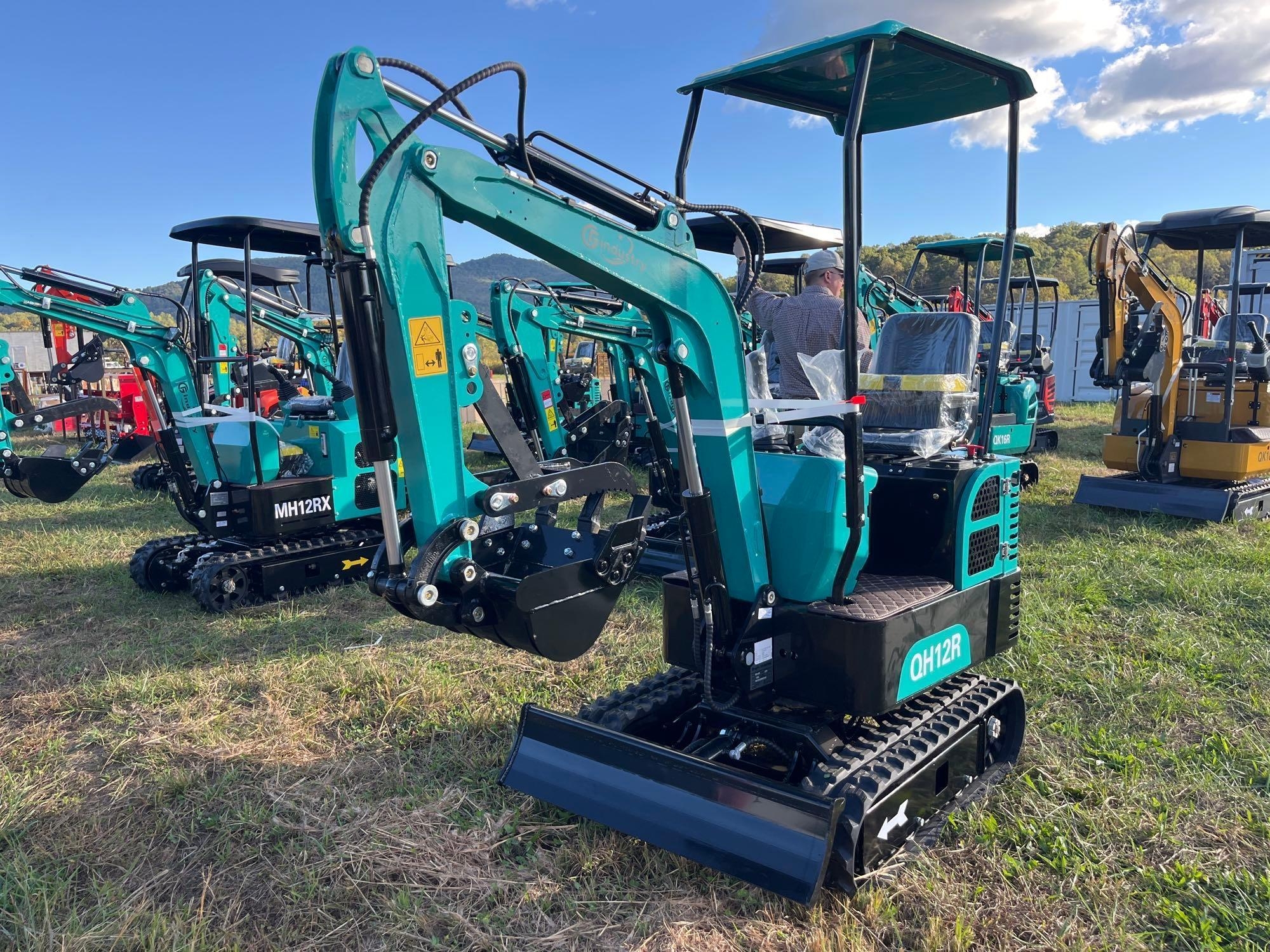 New/Unused CFG Industrial QH12R Mini Excavator (A54865)