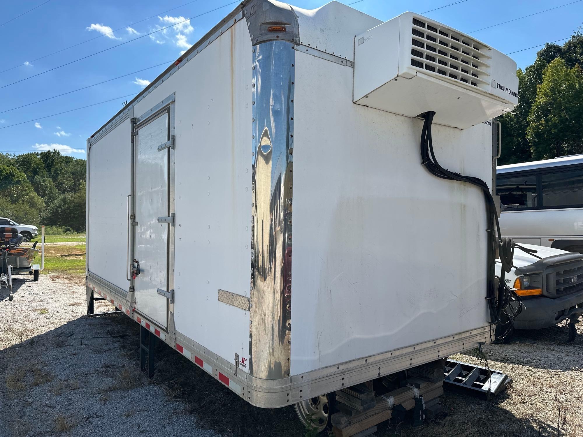 18ft Refrigerated Box for Cab and Chassis Truck (A51573)