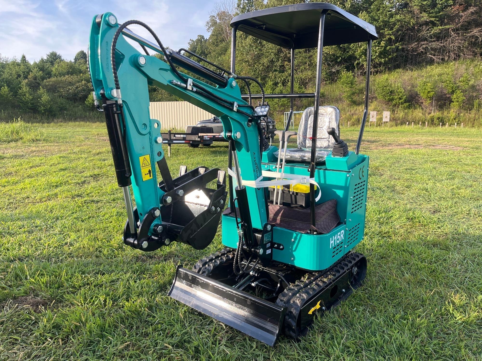 New/Unused CFG Industrial H15R Mini Excavator (A51573)