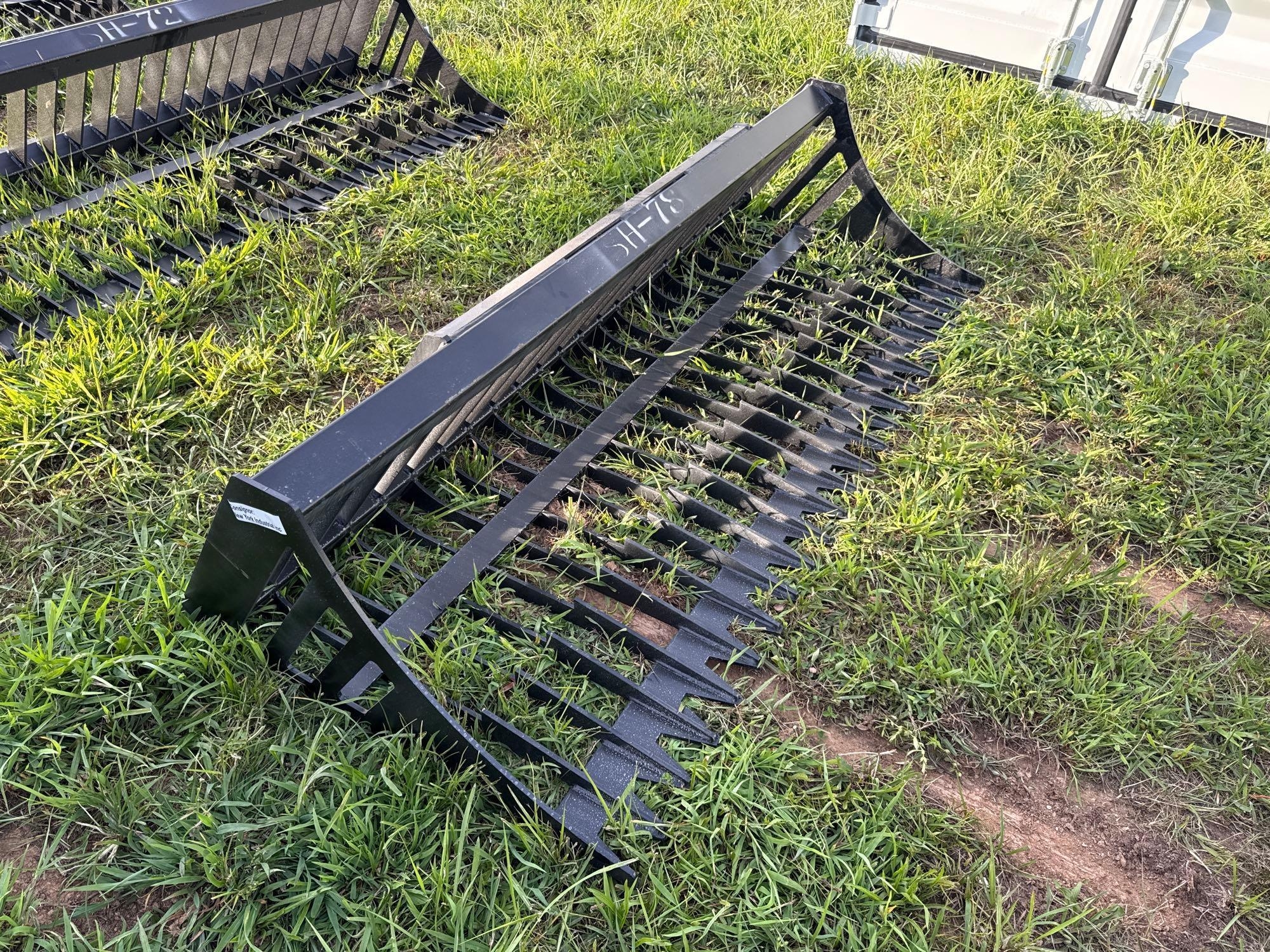 New/Unused 78in Quick Attach Rock Bucket (A51573)
