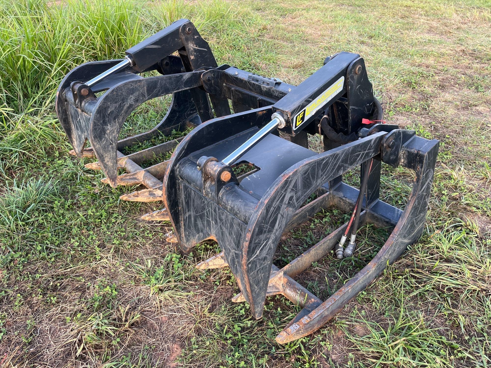 Loflin 72in Quick Attach Skid Steer Grapple (A51573)