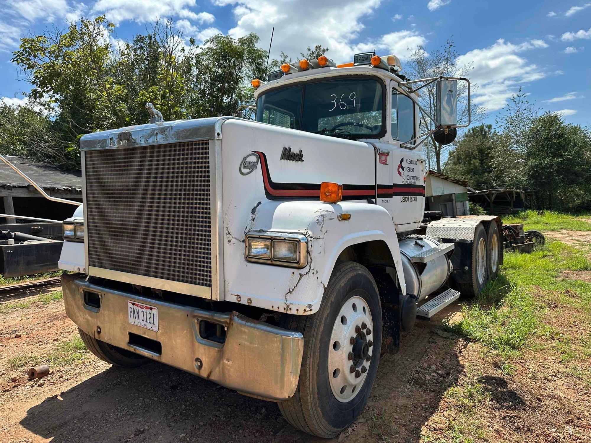1991 Mack RW713 Day Cab Truck, VIN # 1M1AY10Y4MM005693 (A51572)