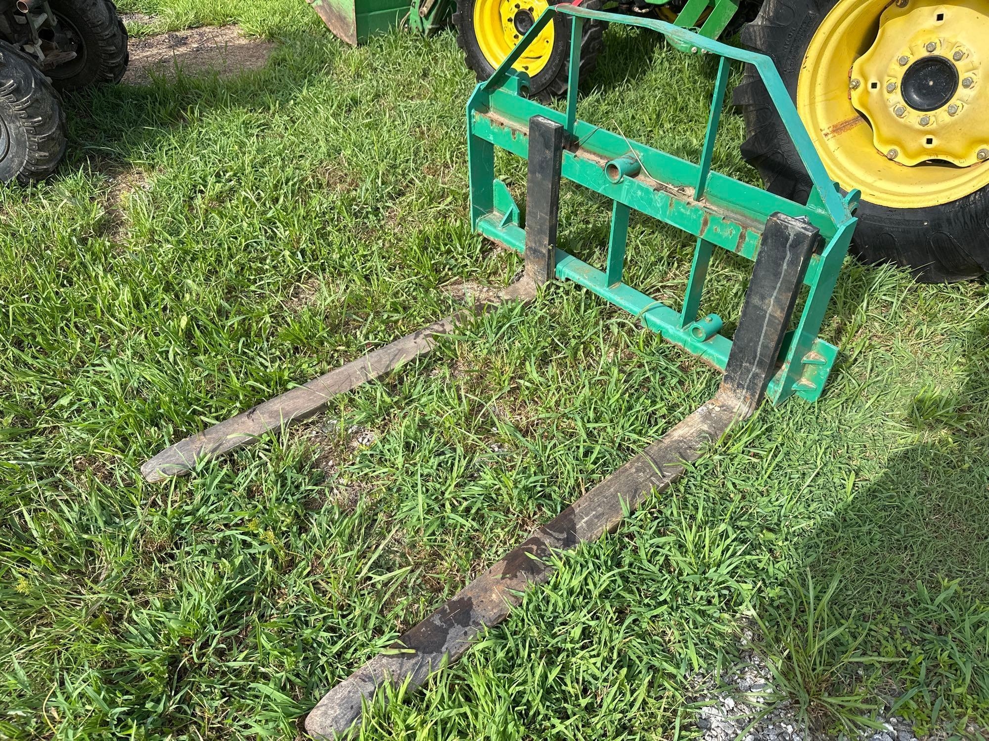 Pallet Forks for Tractor (A51573)