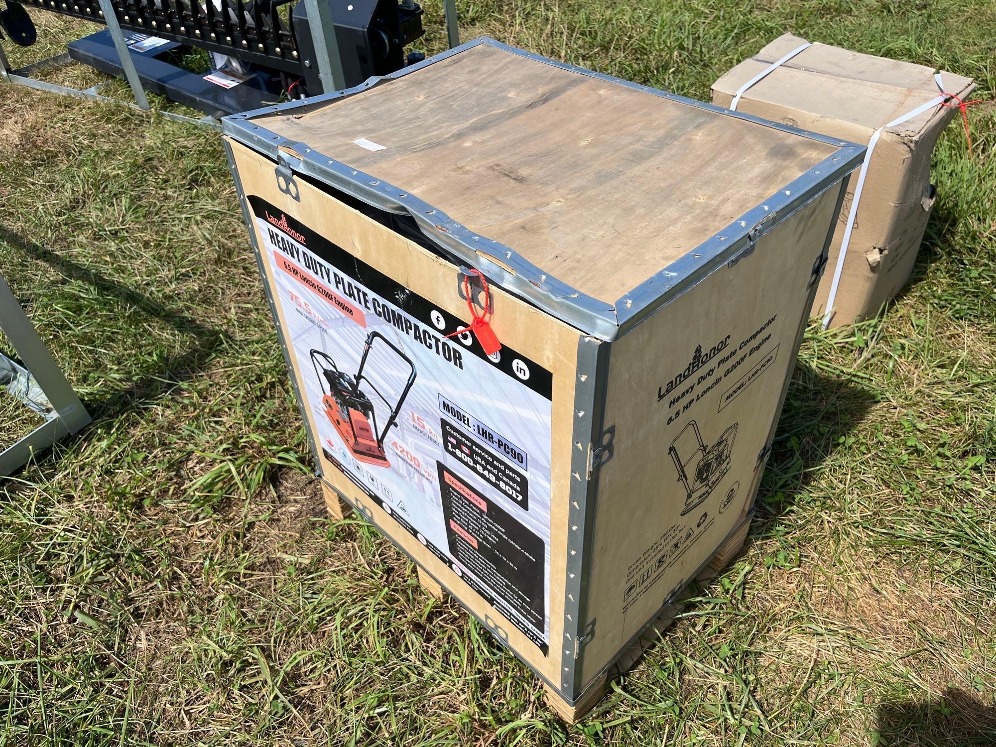 2025 New/Unused LandHonor Heavy Duty Plate Compactor (A51573)