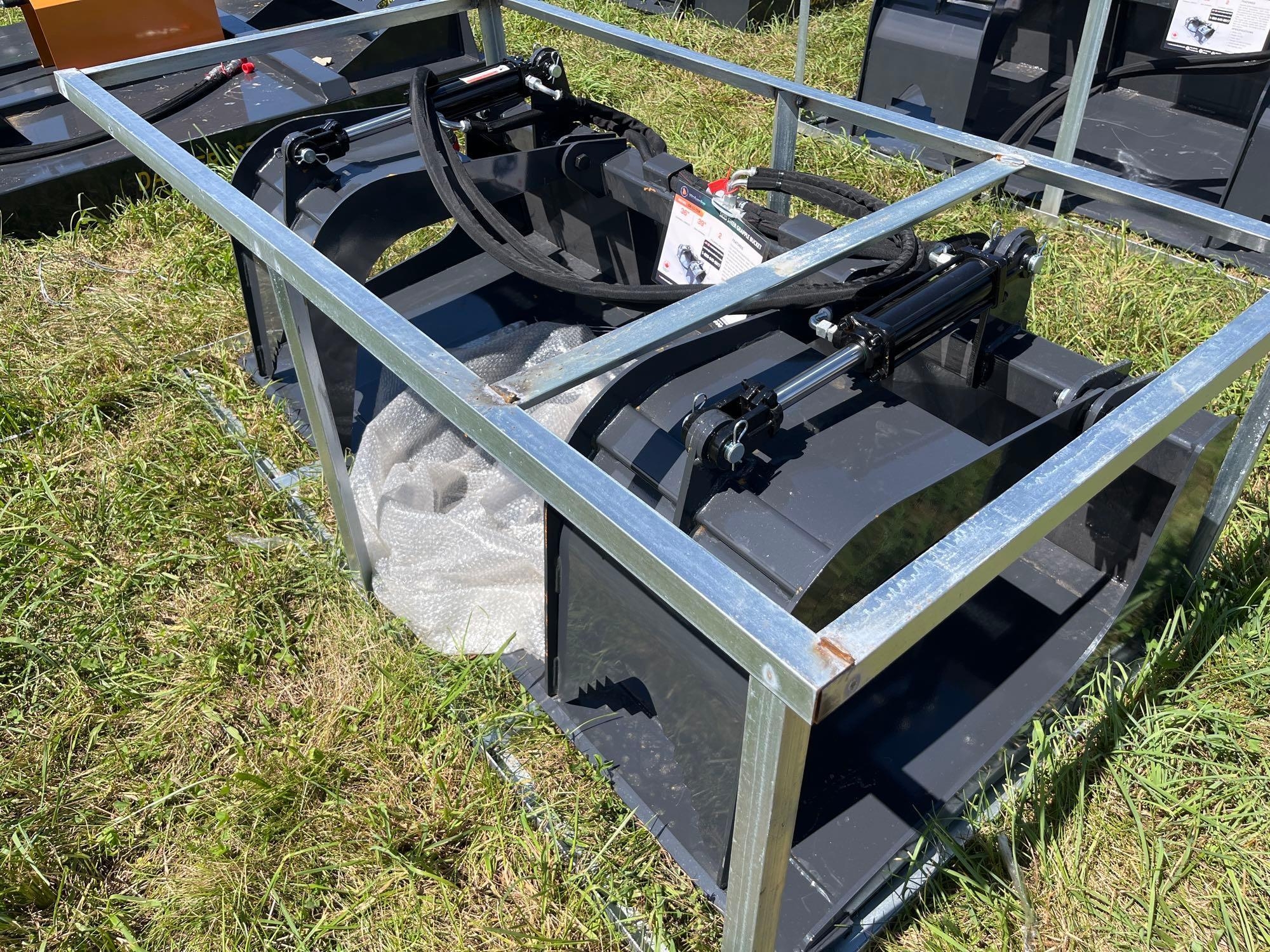 2025 New/Unused 72in Wolverine Grapple Bucket (A51573)