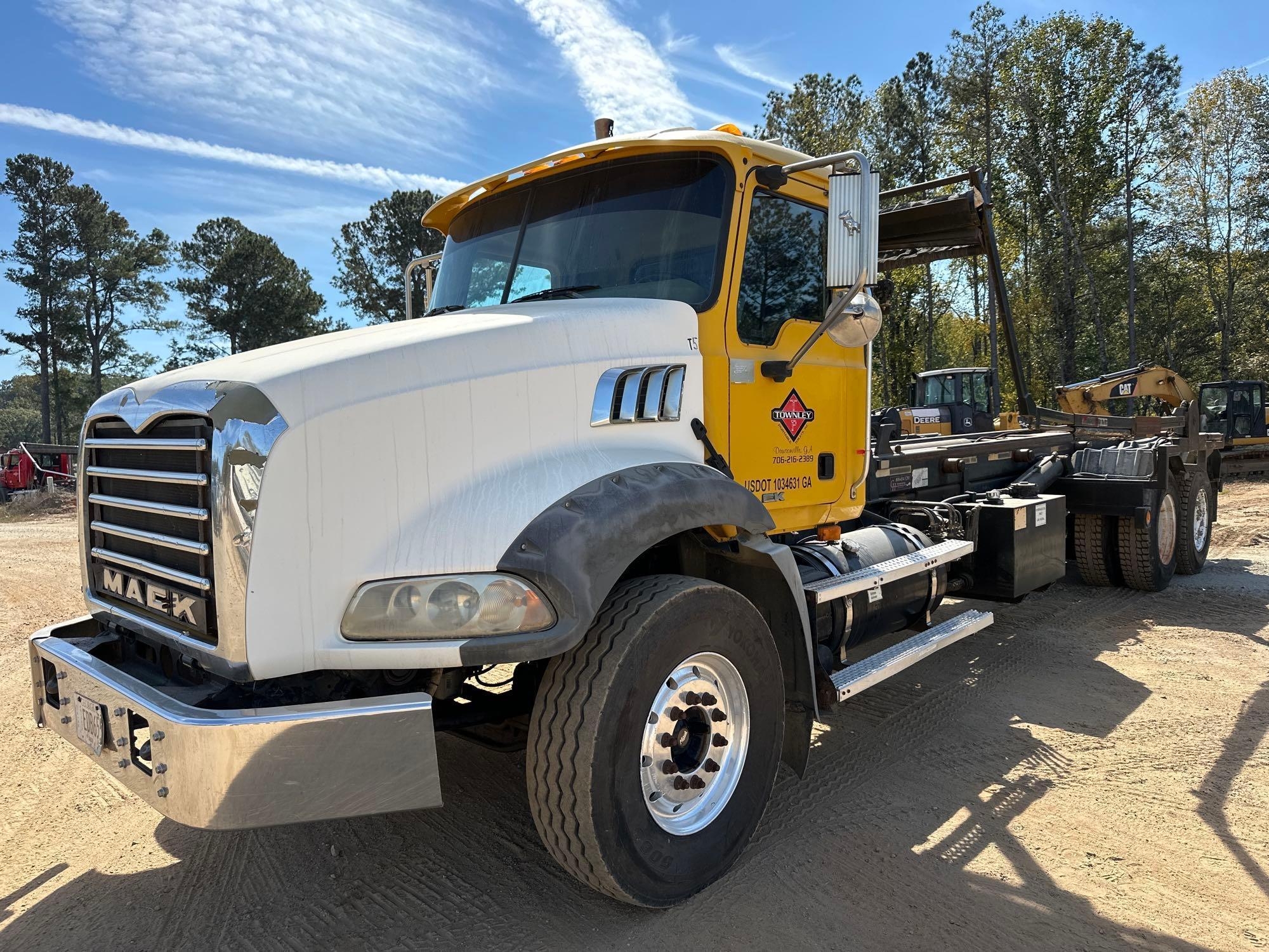 2009 Mack GU813 Roll off Truck, VIN # 1M2AX13C59M007359 (A54865)